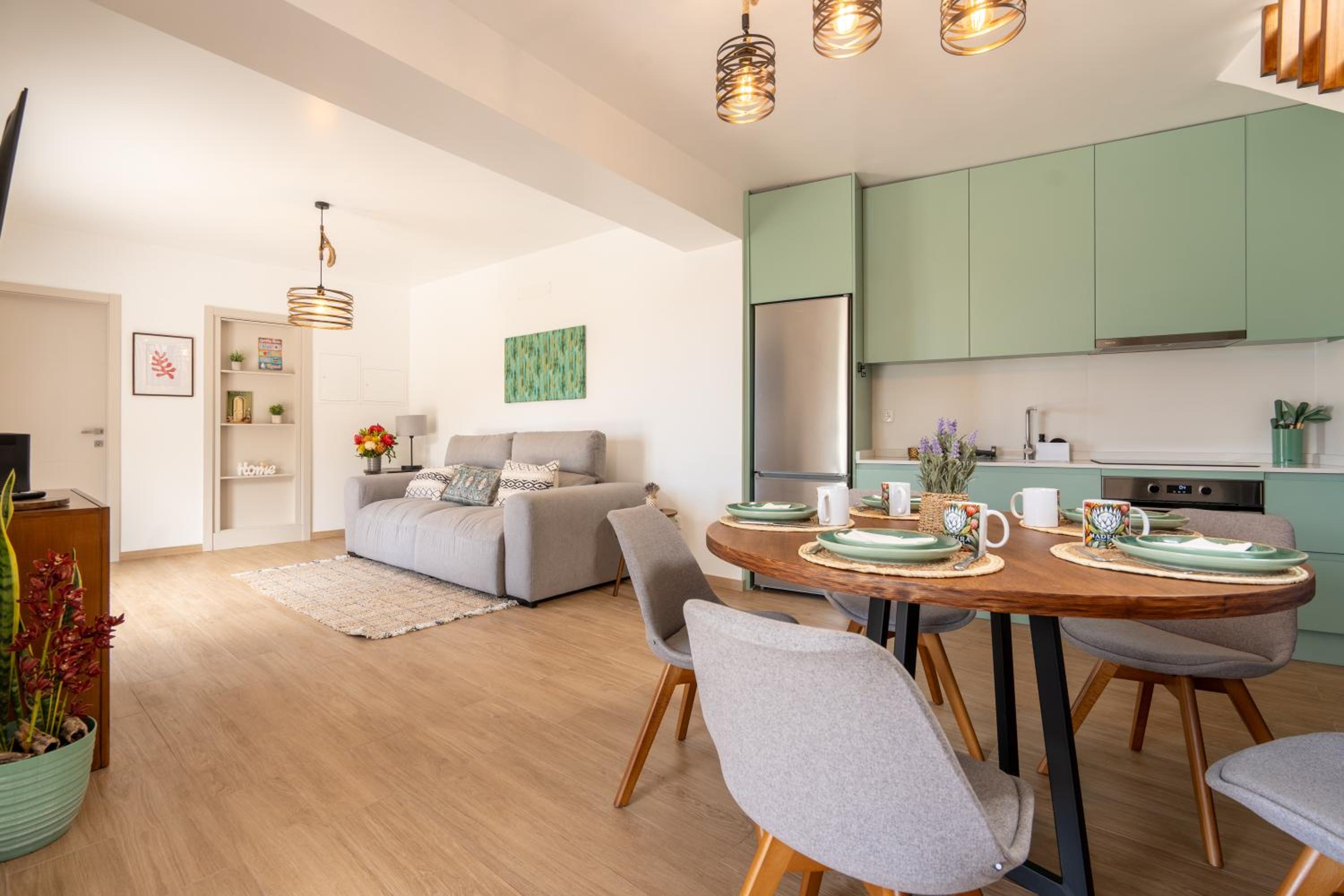 Madeira Protea Retreat- Villa with Heated Private Pool, Gym and Office