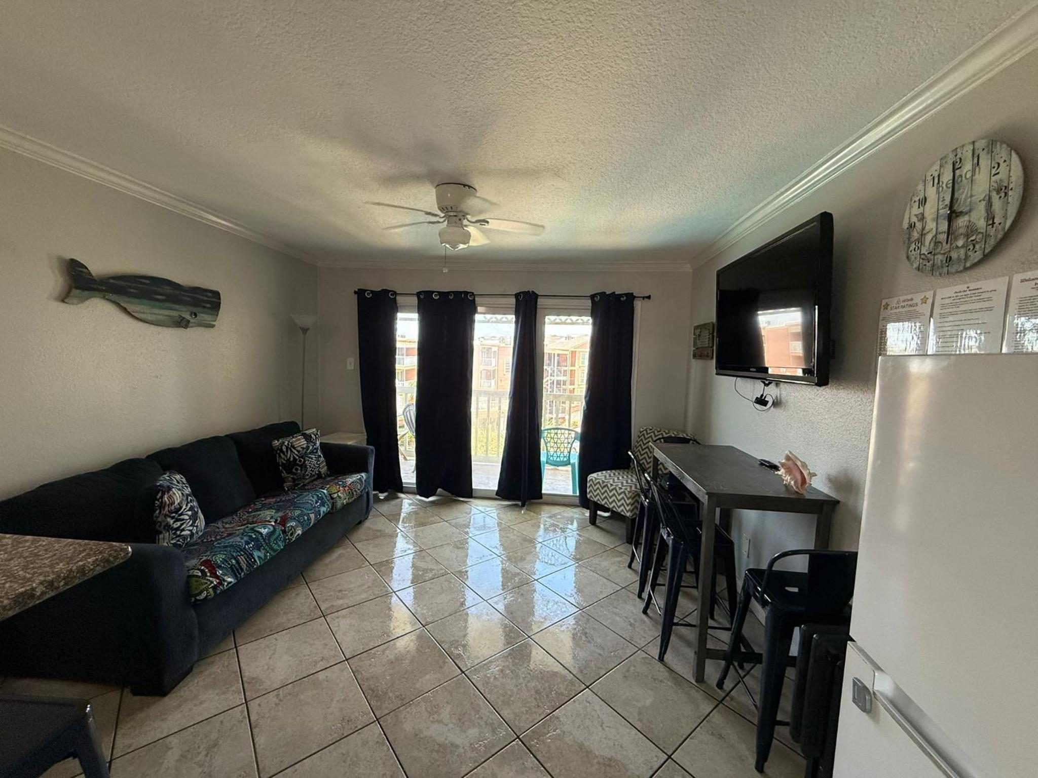 Ocean & Pool View - Top Floor - 2 Pools - Hot Tub - GYM - Tennis ct - SS03