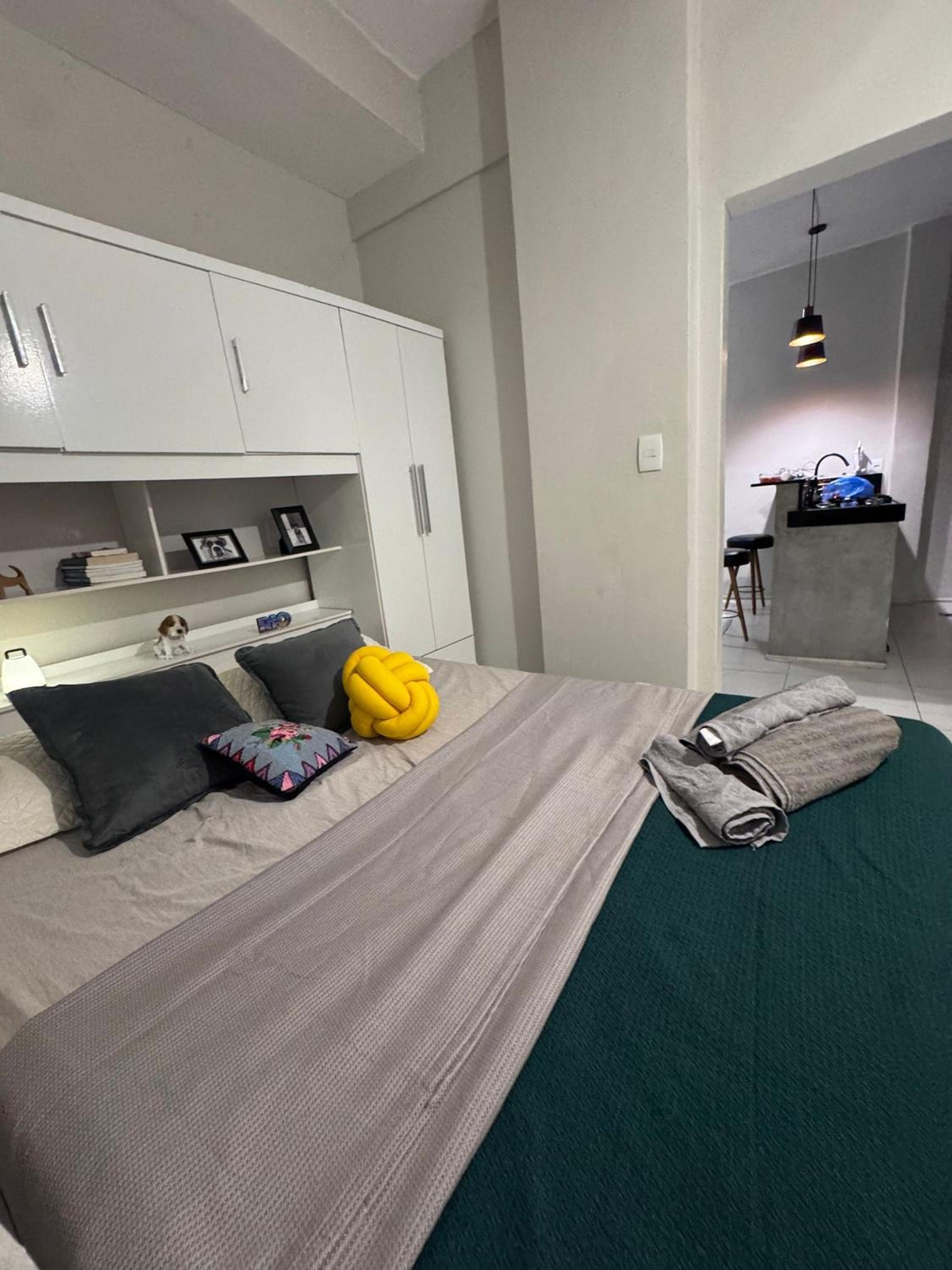 Leme: Your Beachfront Paradise, Right Next to Copacabana!