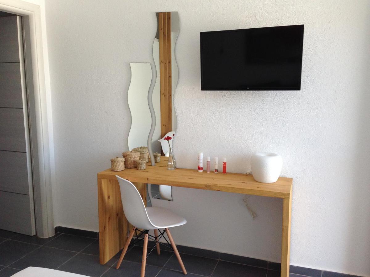Philoxenia Suites