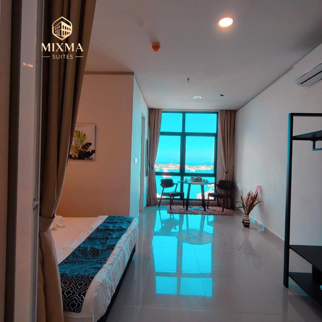 Panoramic Seaview KK City The Shore at Mixma Suites