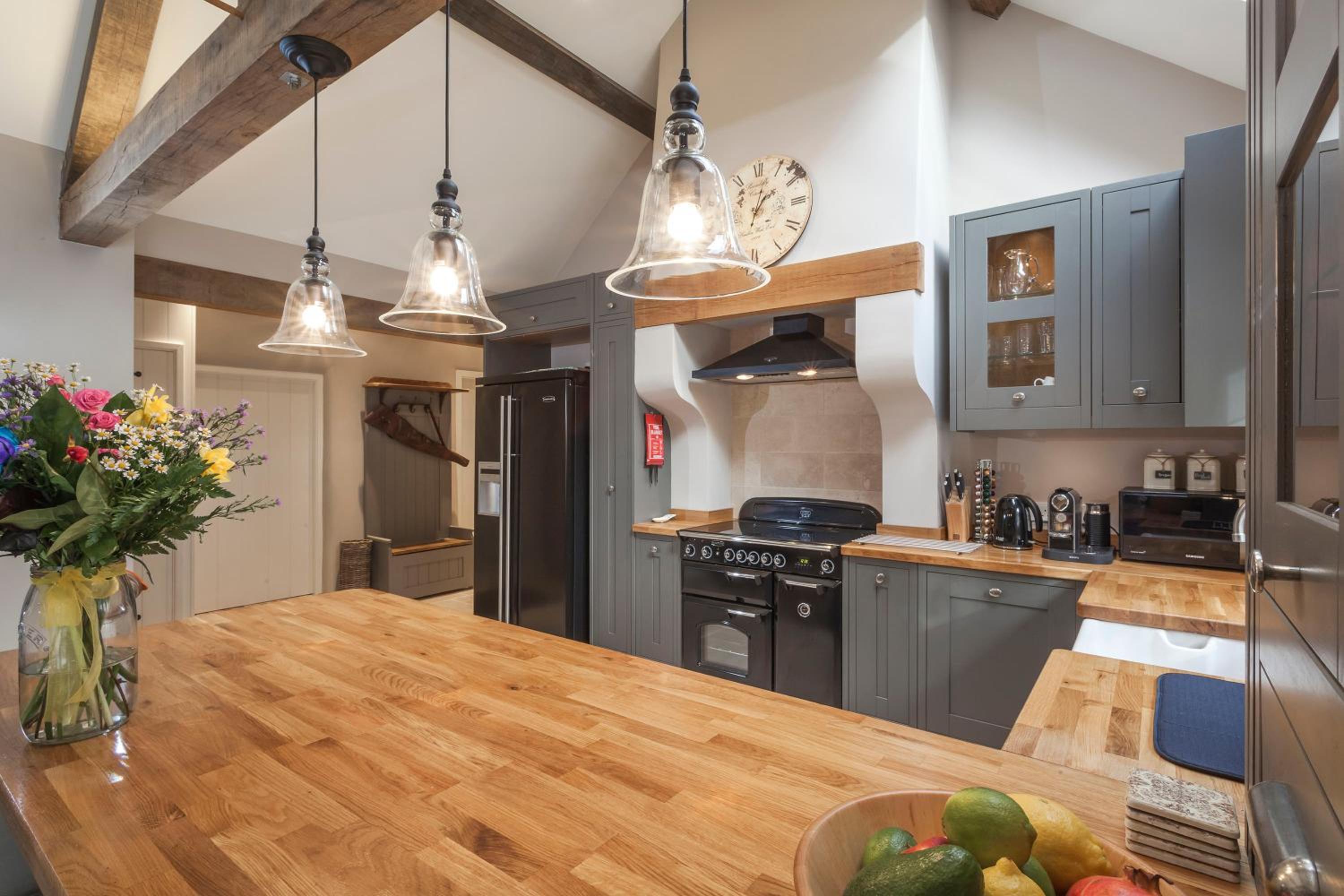 Three Little Pigs Luxury Cottage view 5