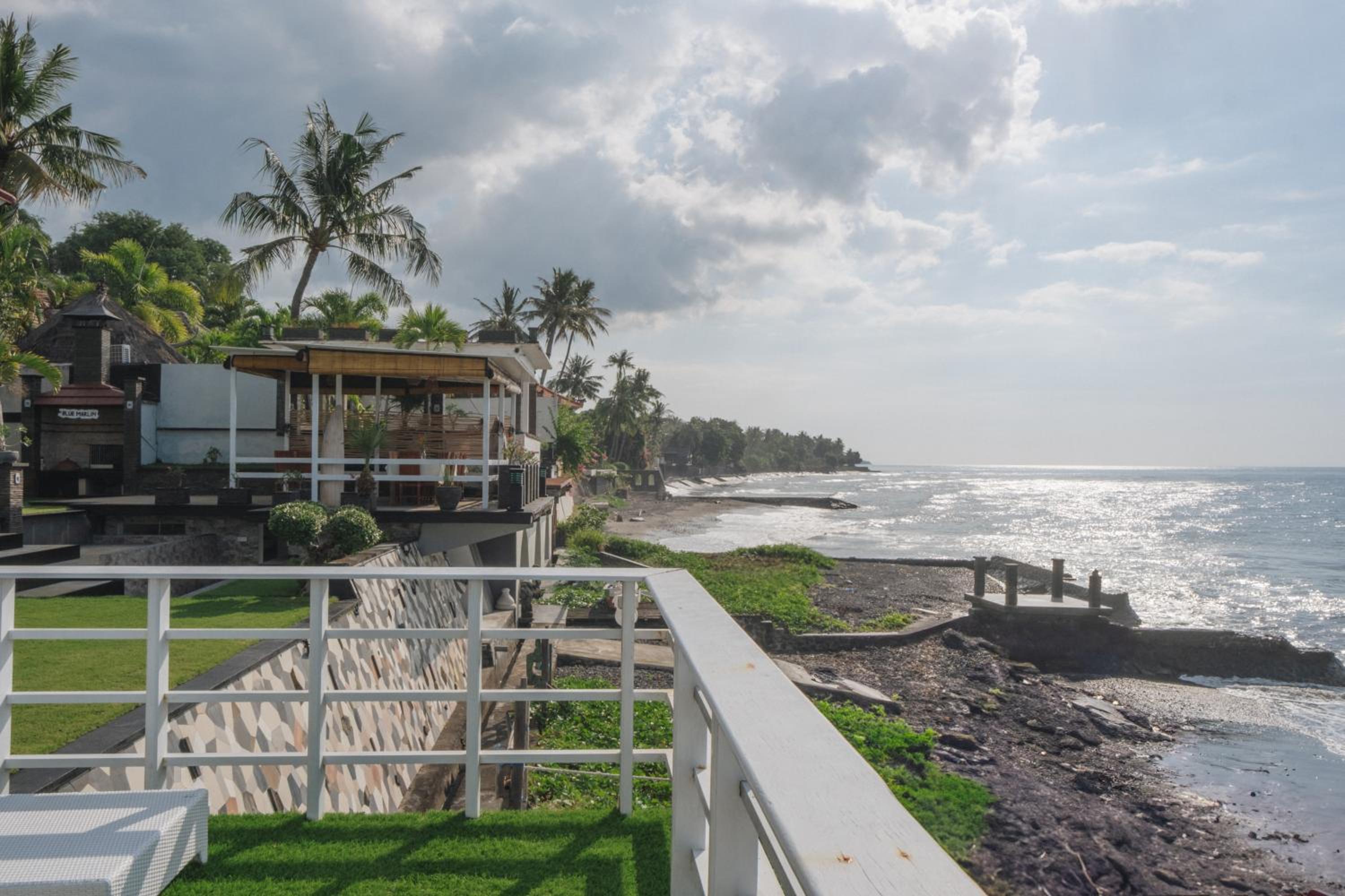 Blue Marlin 6-BR Villa Singaraja Bali