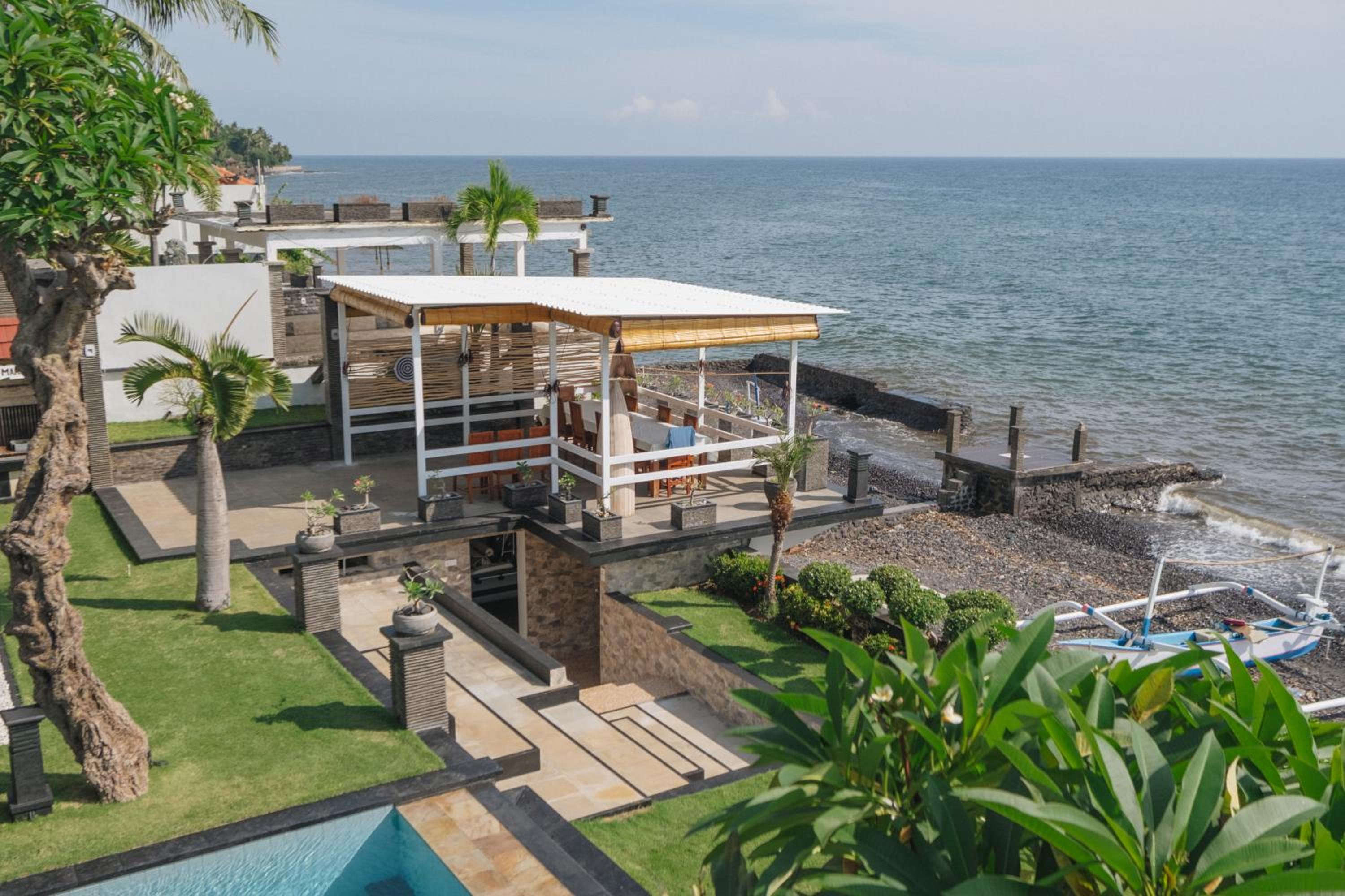 Blue Marlin 6-BR Villa Singaraja Bali