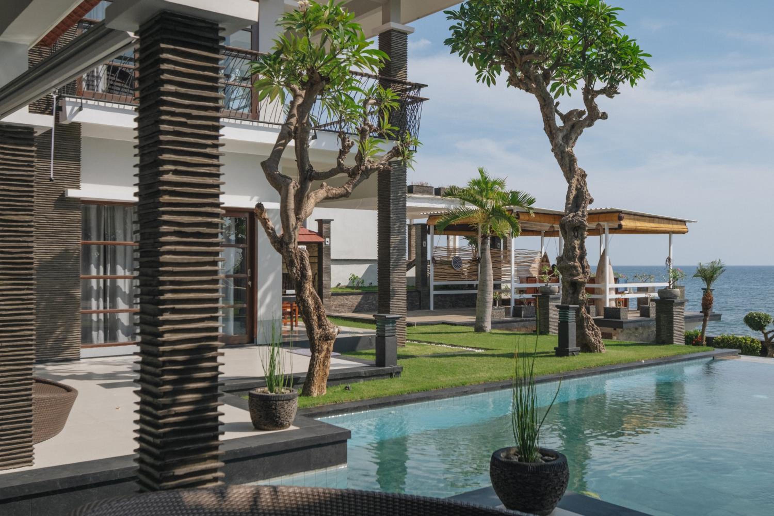 Blue Marlin 6-BR Villa Singaraja Bali