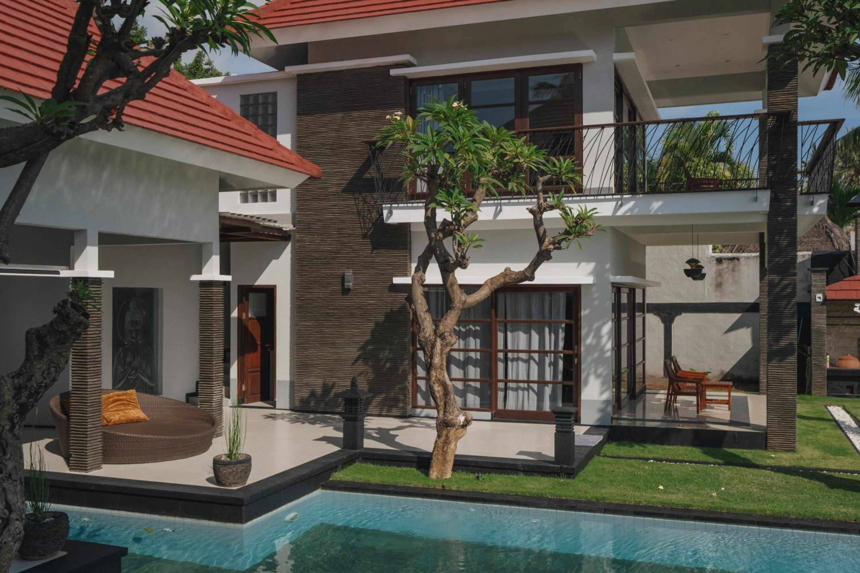 Blue Marlin 6-BR Villa Singaraja Bali