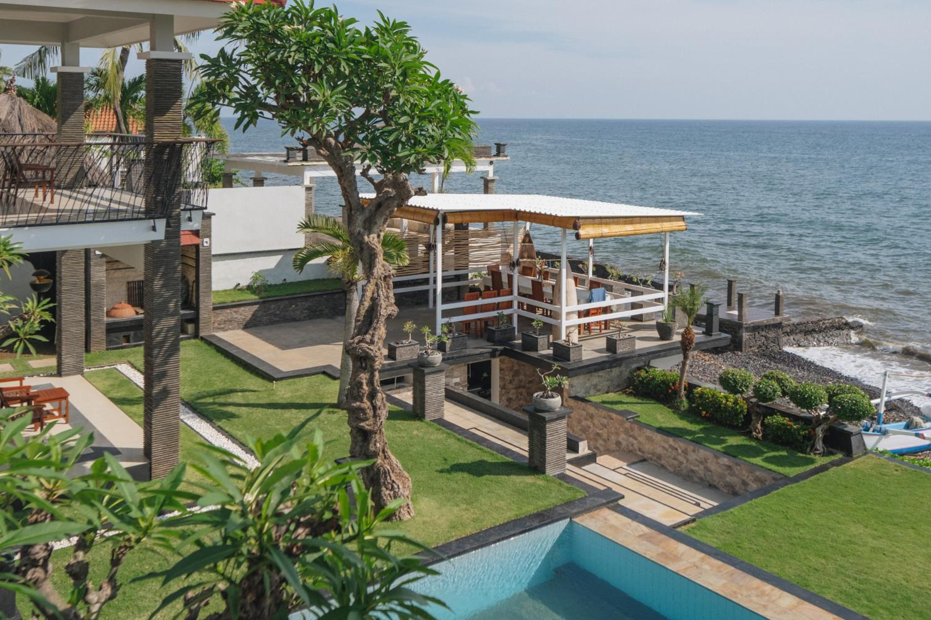 Blue Marlin 6-BR Villa Singaraja Bali
