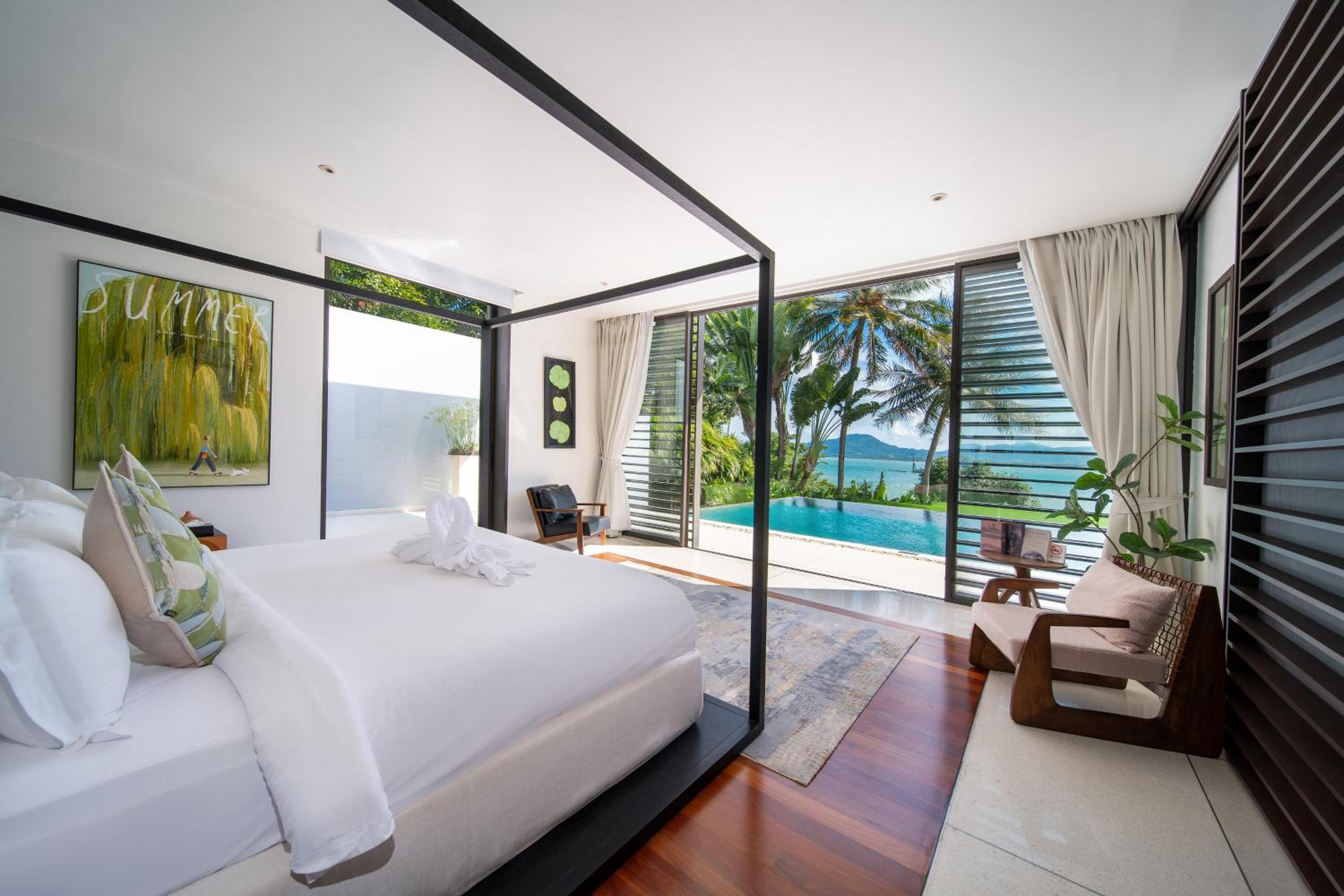 Villa Serenity -30 meter Pool & 6 Bedroom with Cinema Room and Gym
