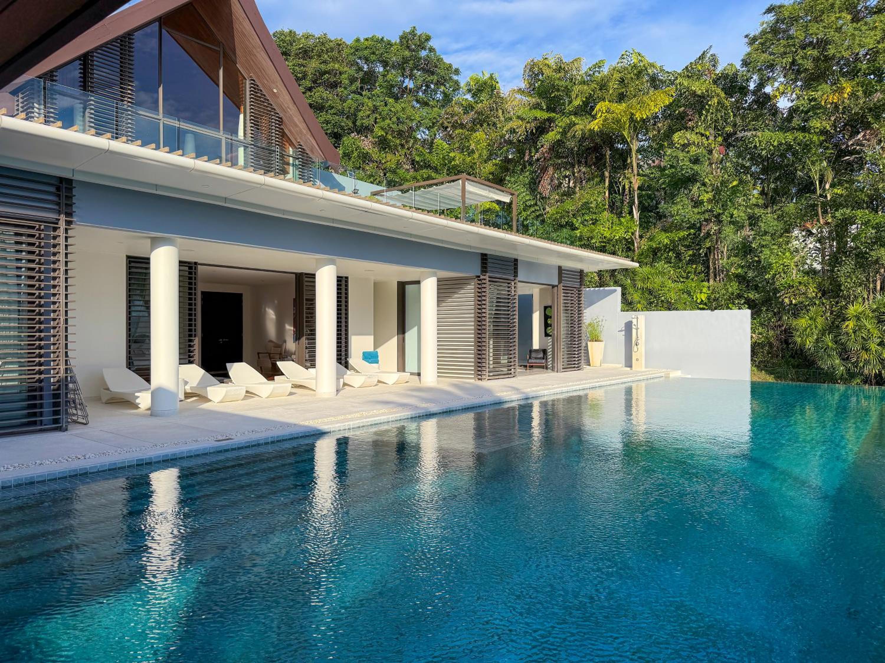 Villa Serenity -30 meter Pool & 6 Bedroom with Cinema Room and Gym