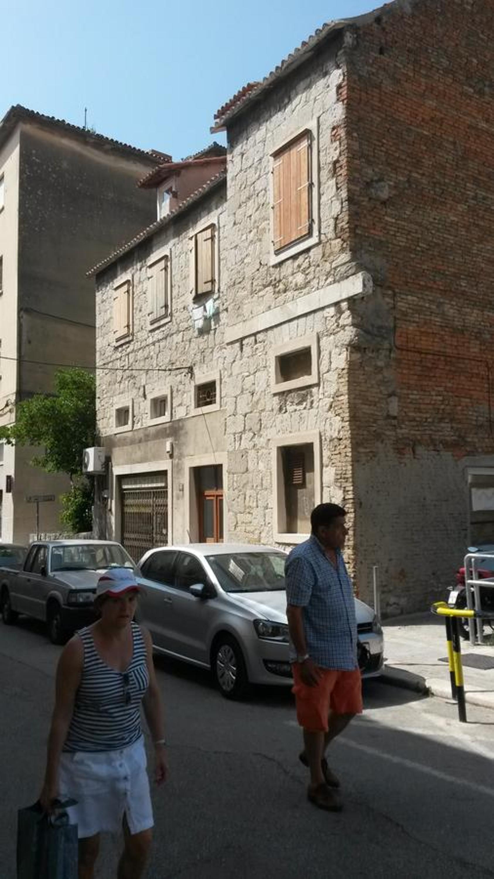 Photo 53