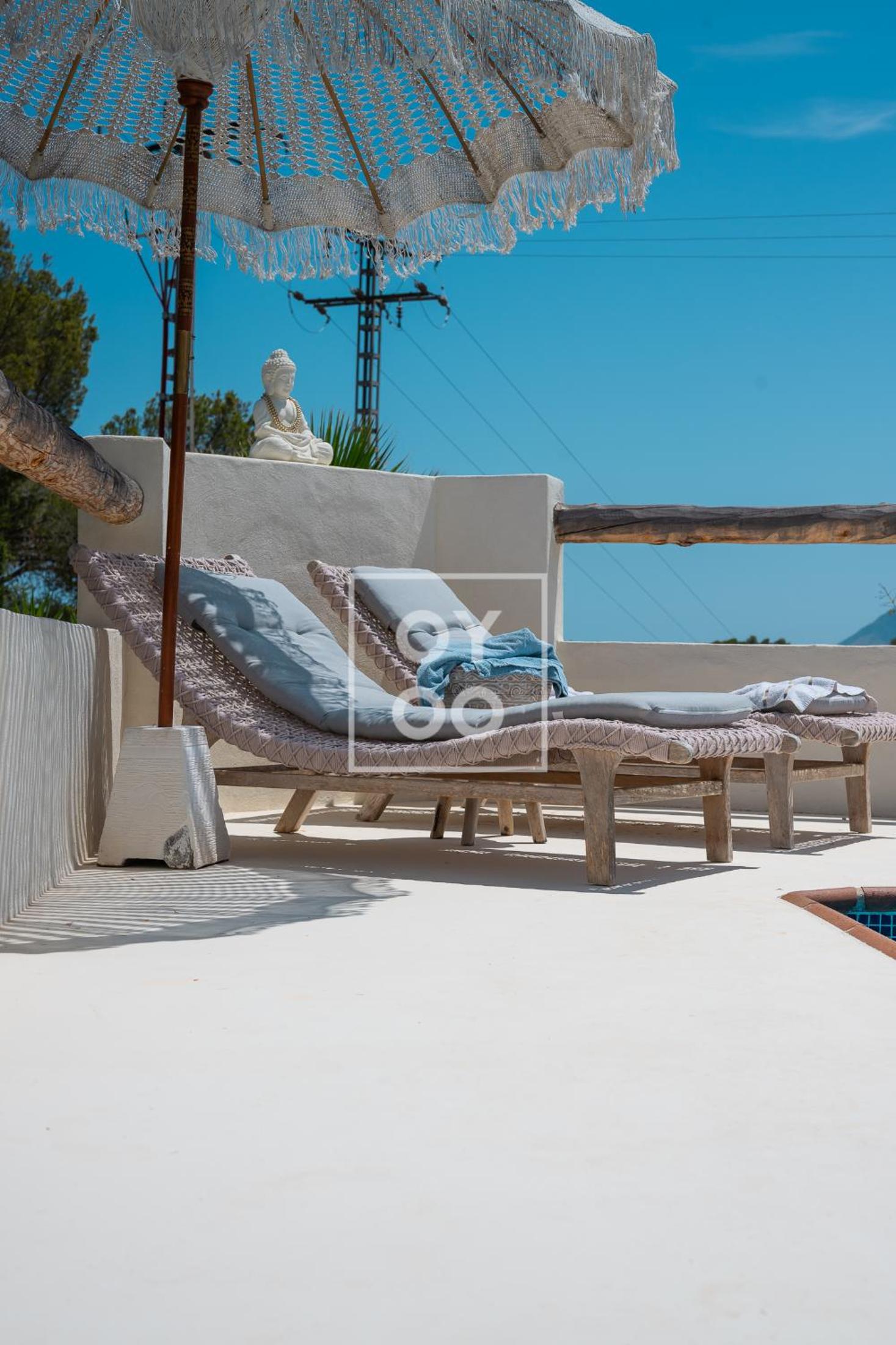 Villa Tutti sur Mer - boho style - private heated pool - mountain views - by Oyoostays
