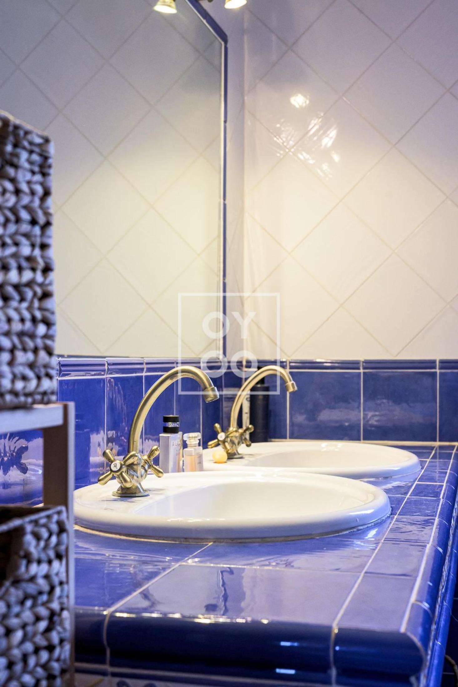 Villa Tutti sur Mer - boho style - private heated pool - mountain views - by Oyoostays
