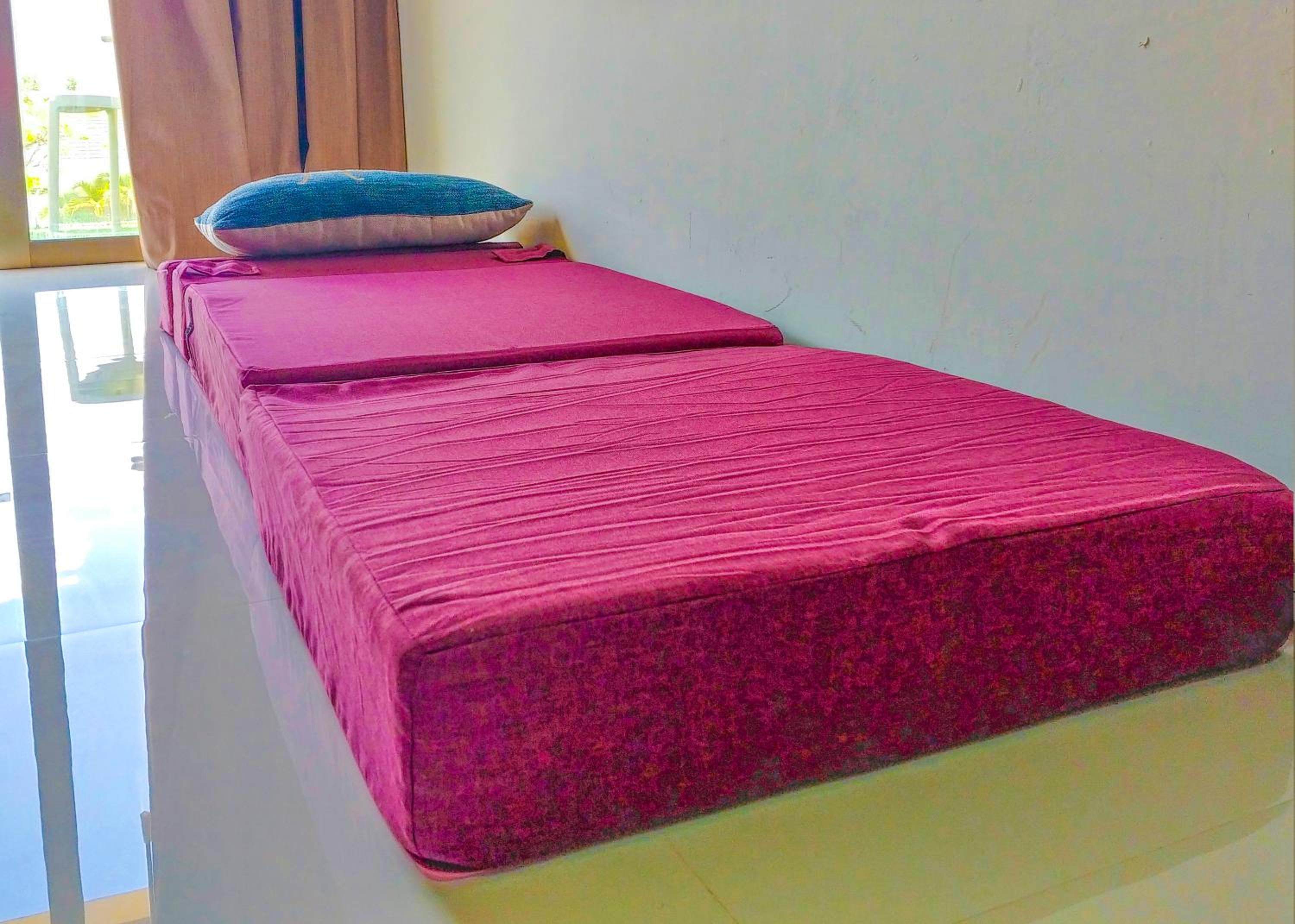 Remote Work in Cozy & Peaceful Suite Steps to Beach & 5th Ave Patio Fast WiFi AC UVA14