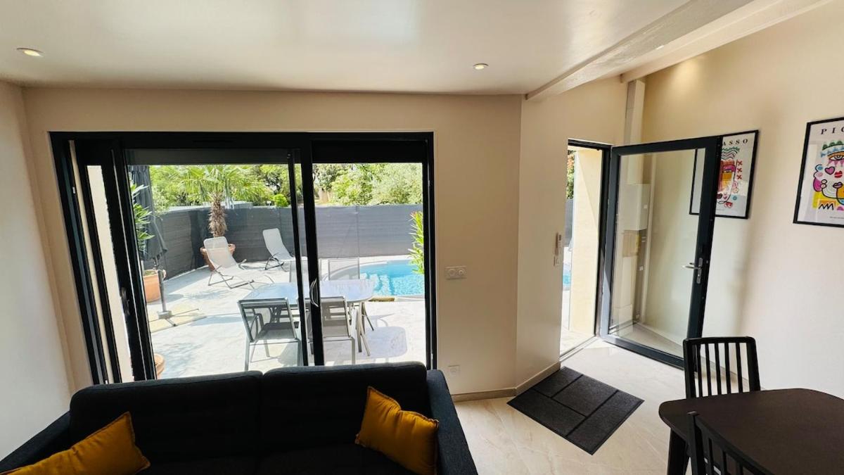Le Clos Saint-Maximin - 2 villas, 2 piscines, 12 pers