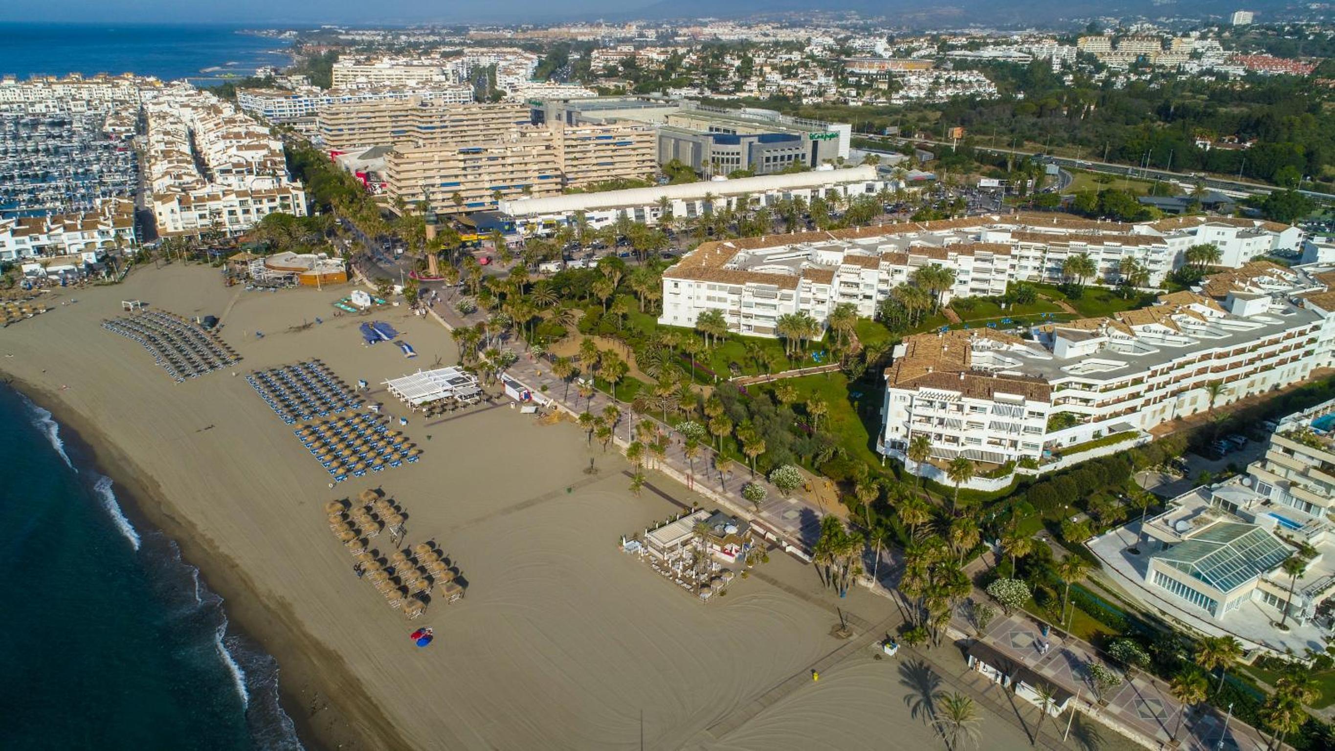MARBELLA BANUS SUITES - Playa Rocio Beach Access Complex
