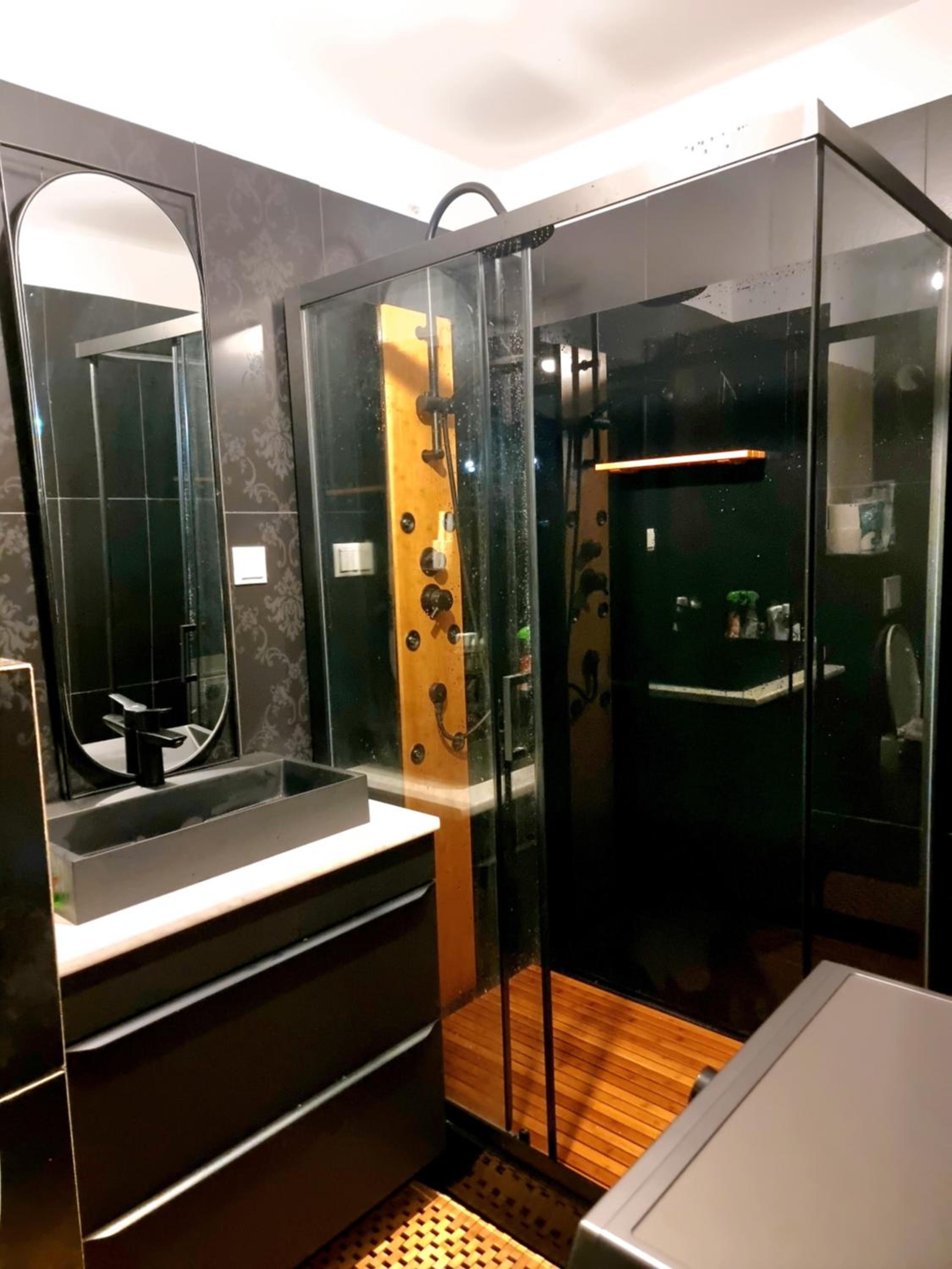 GLAMOUR Style 2 Bedrooms