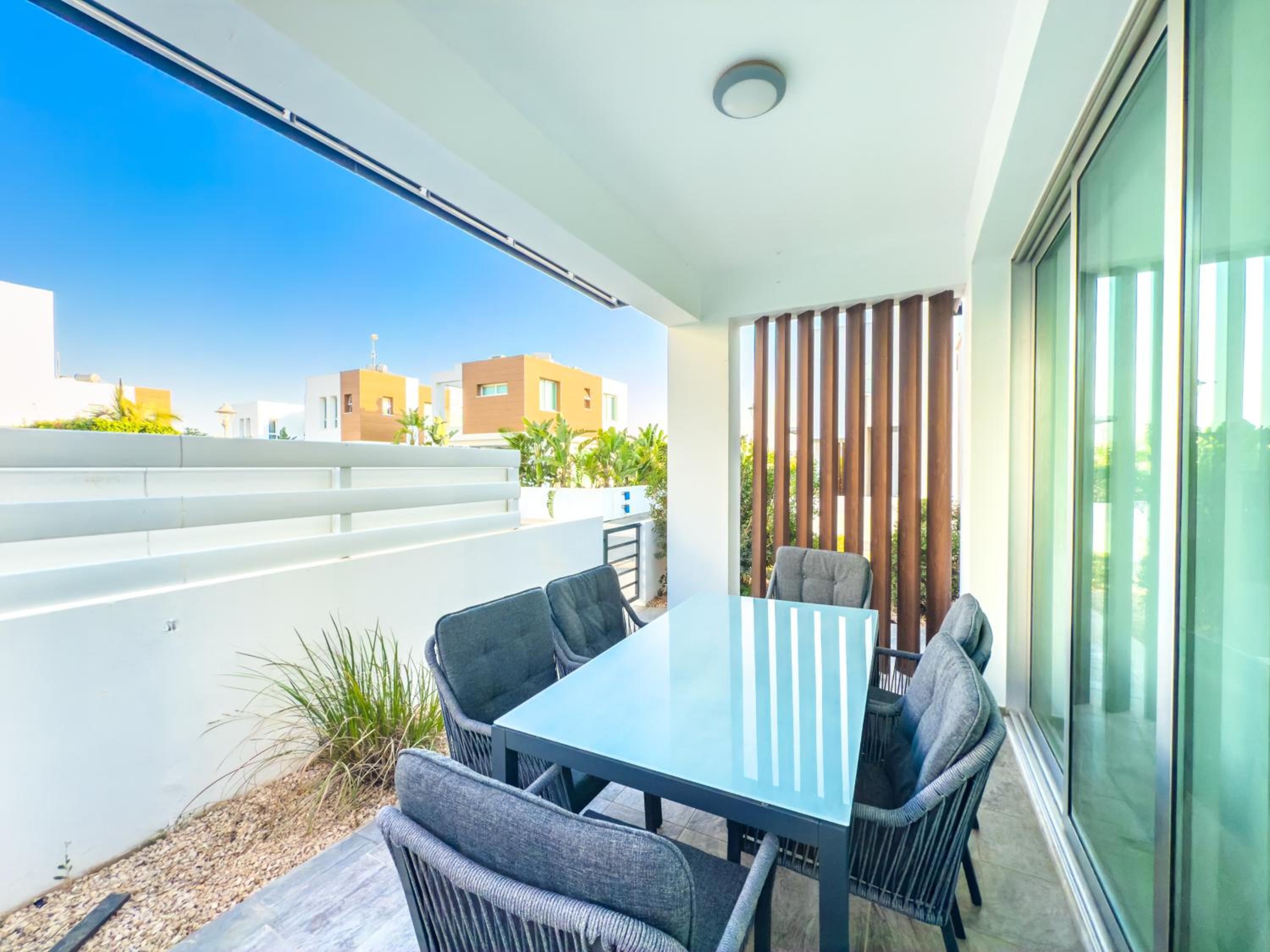 Alassia Blue Villa