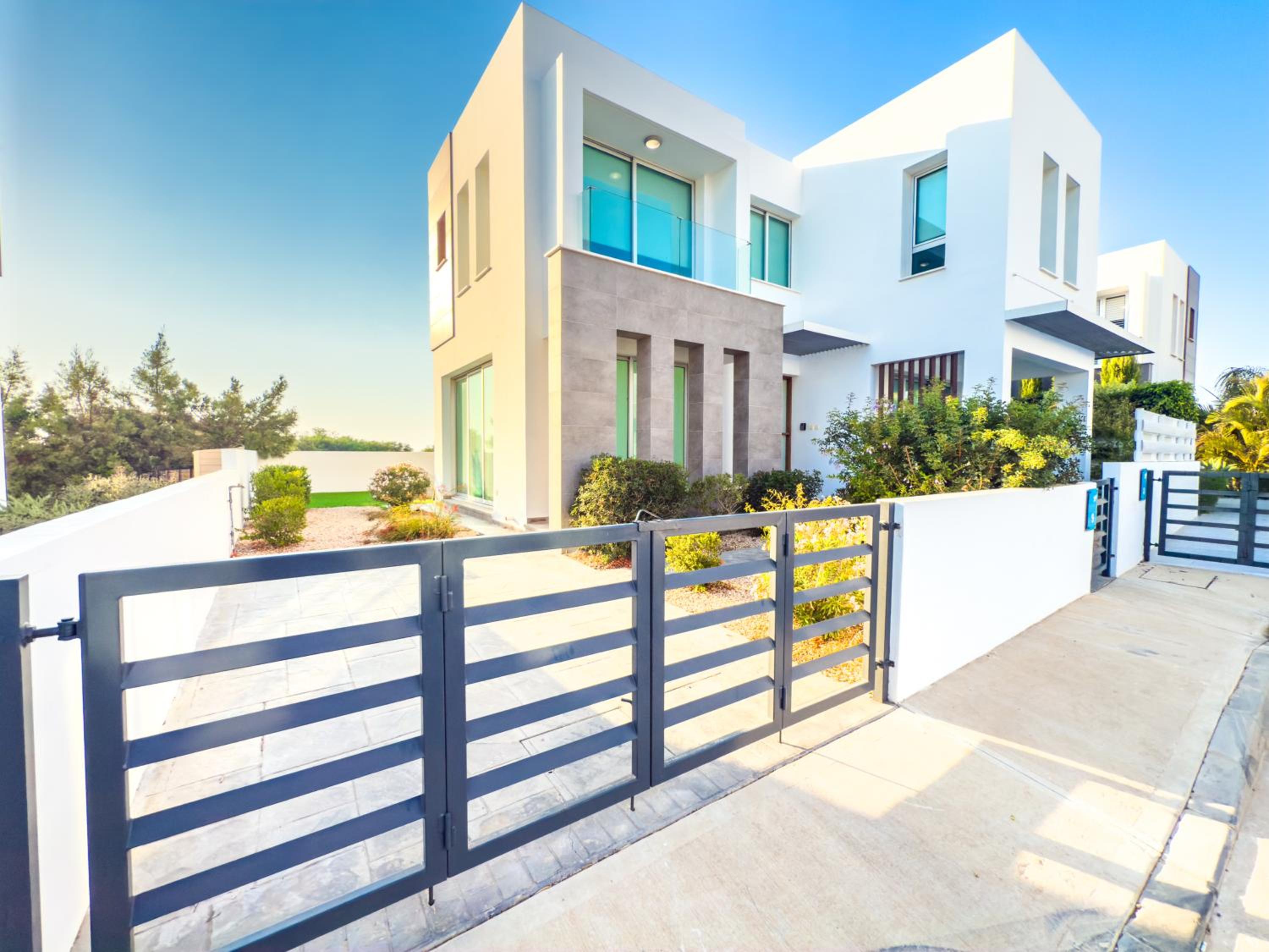 Alassia Blue Villa