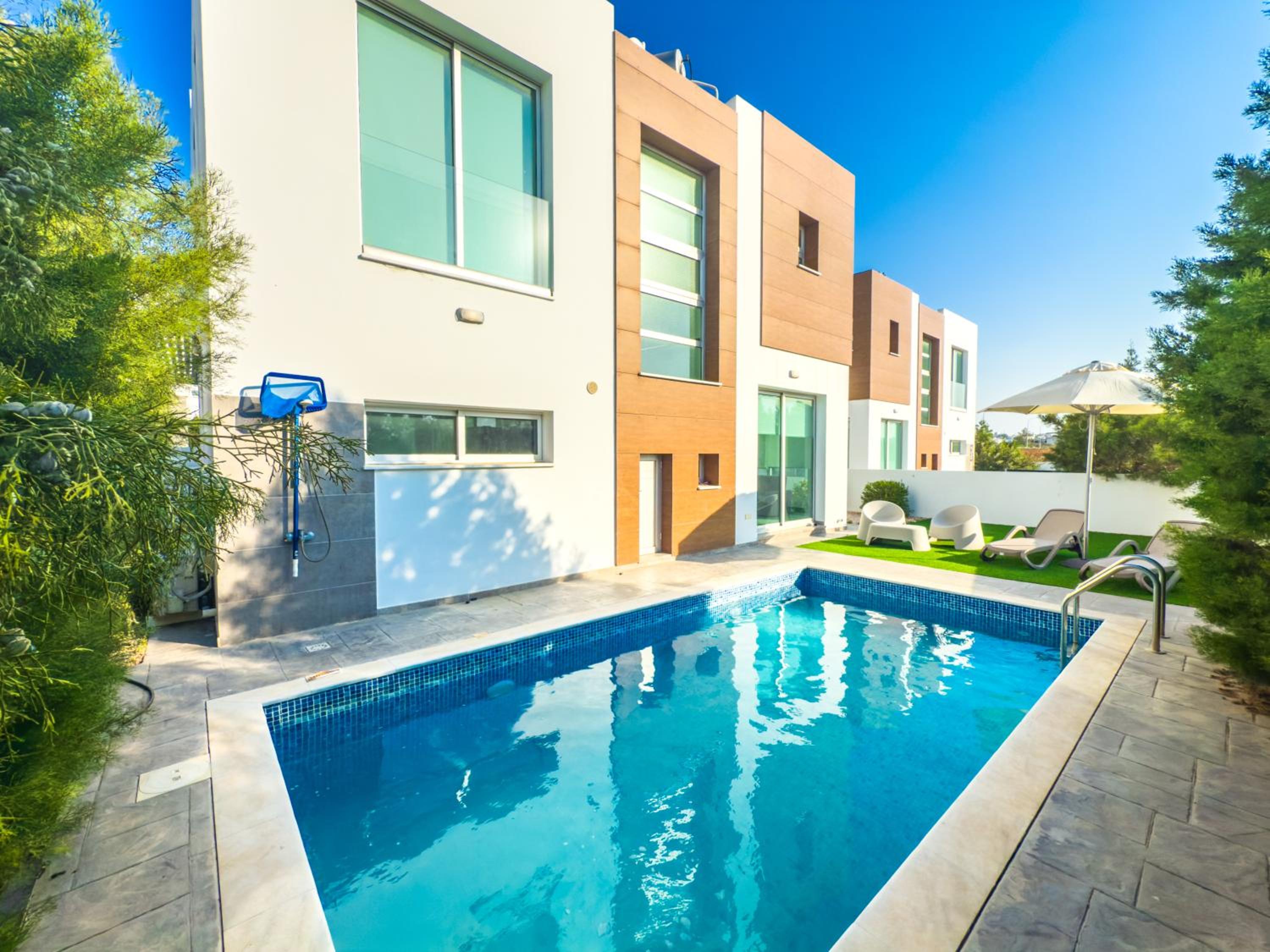 Alassia Blue Villa