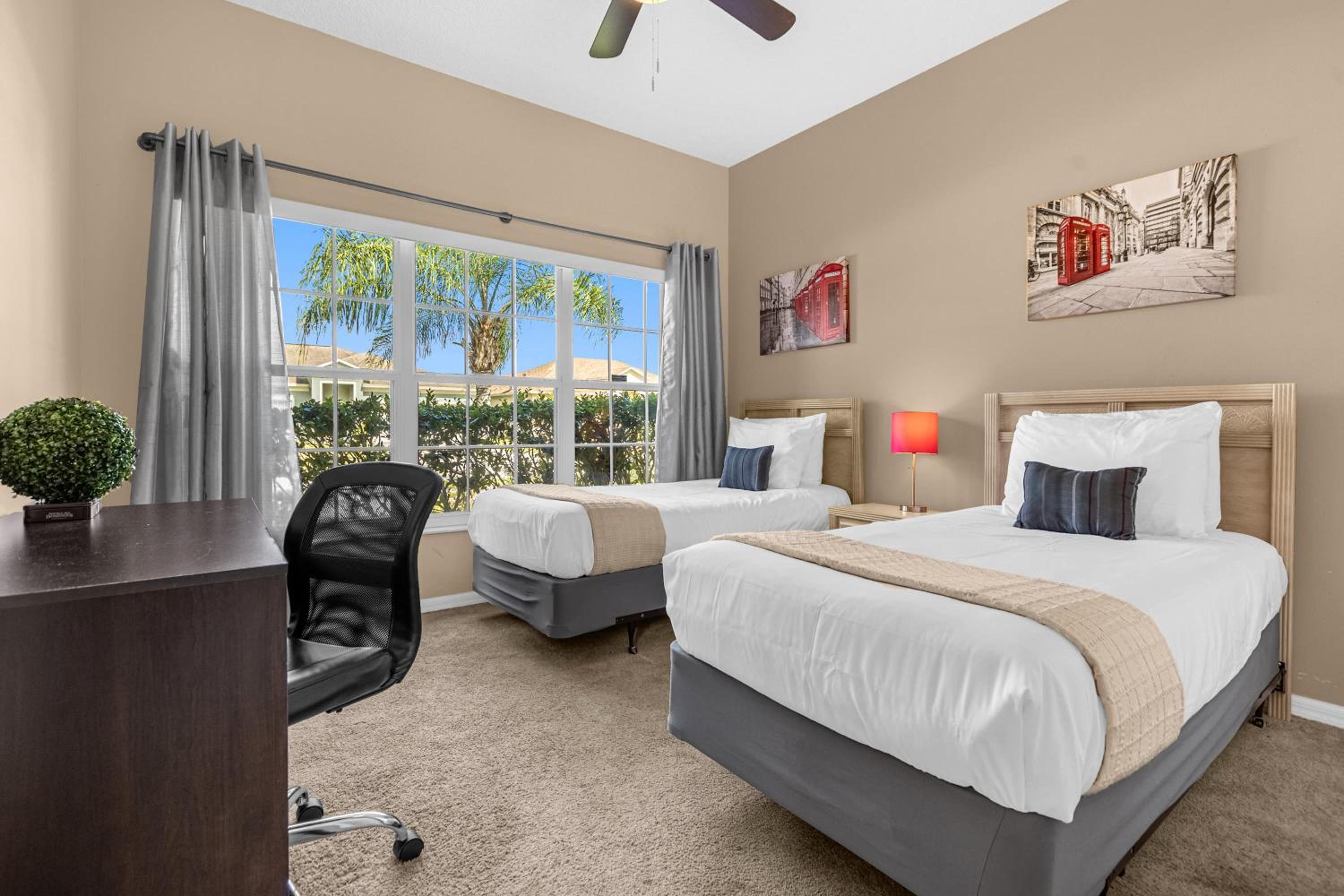 Upstay Home w Pool Hot Tub & Patio - Pet Friendly