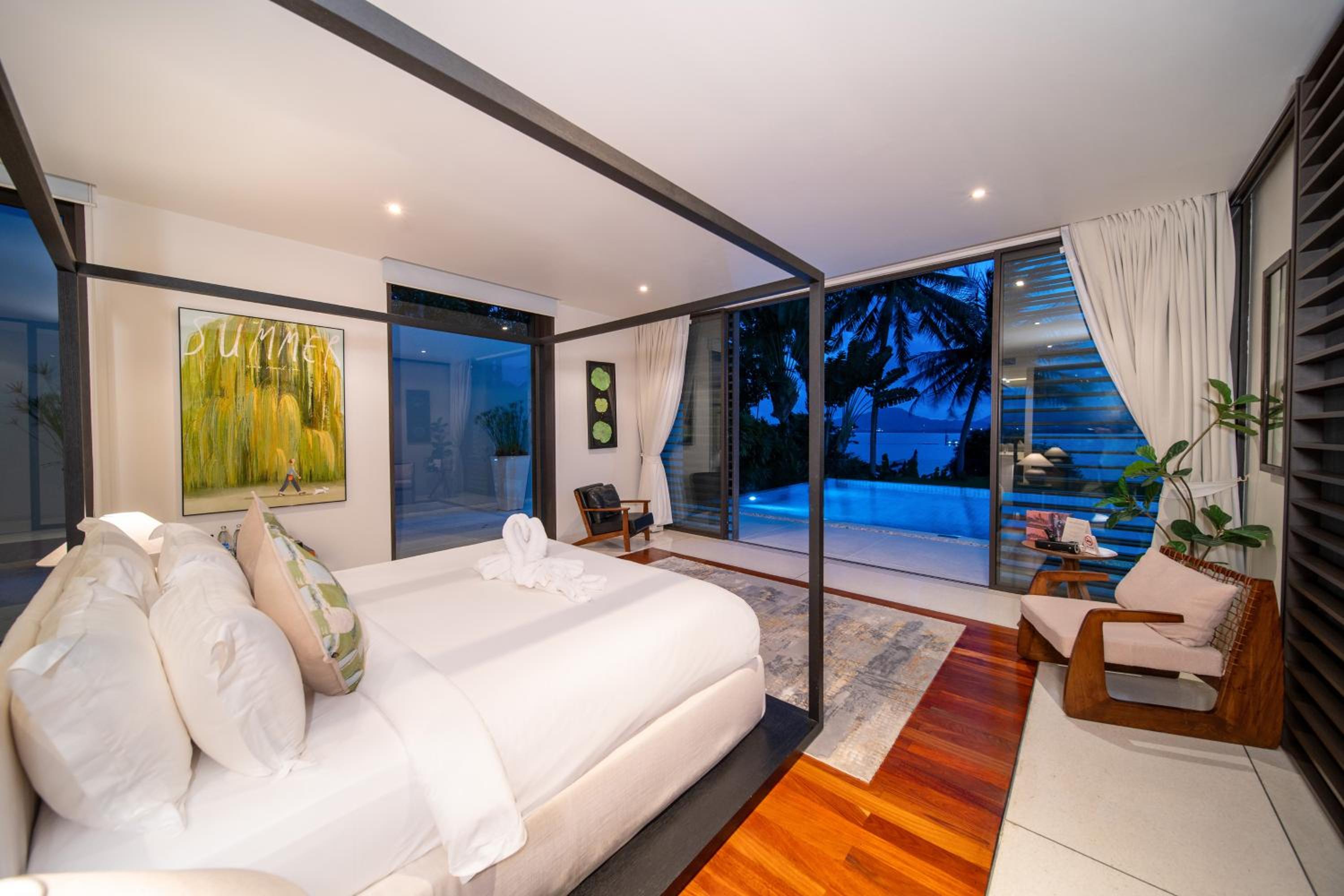 Villa Serenity -30 meter Pool & 6 Bedroom with Cinema Room and Gym