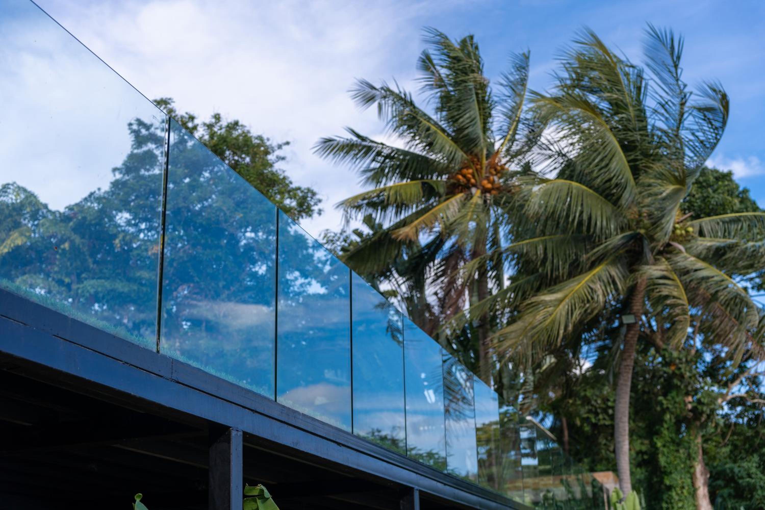 Villa Serenity -30 meter Pool & 6 Bedroom with Cinema Room and Gym