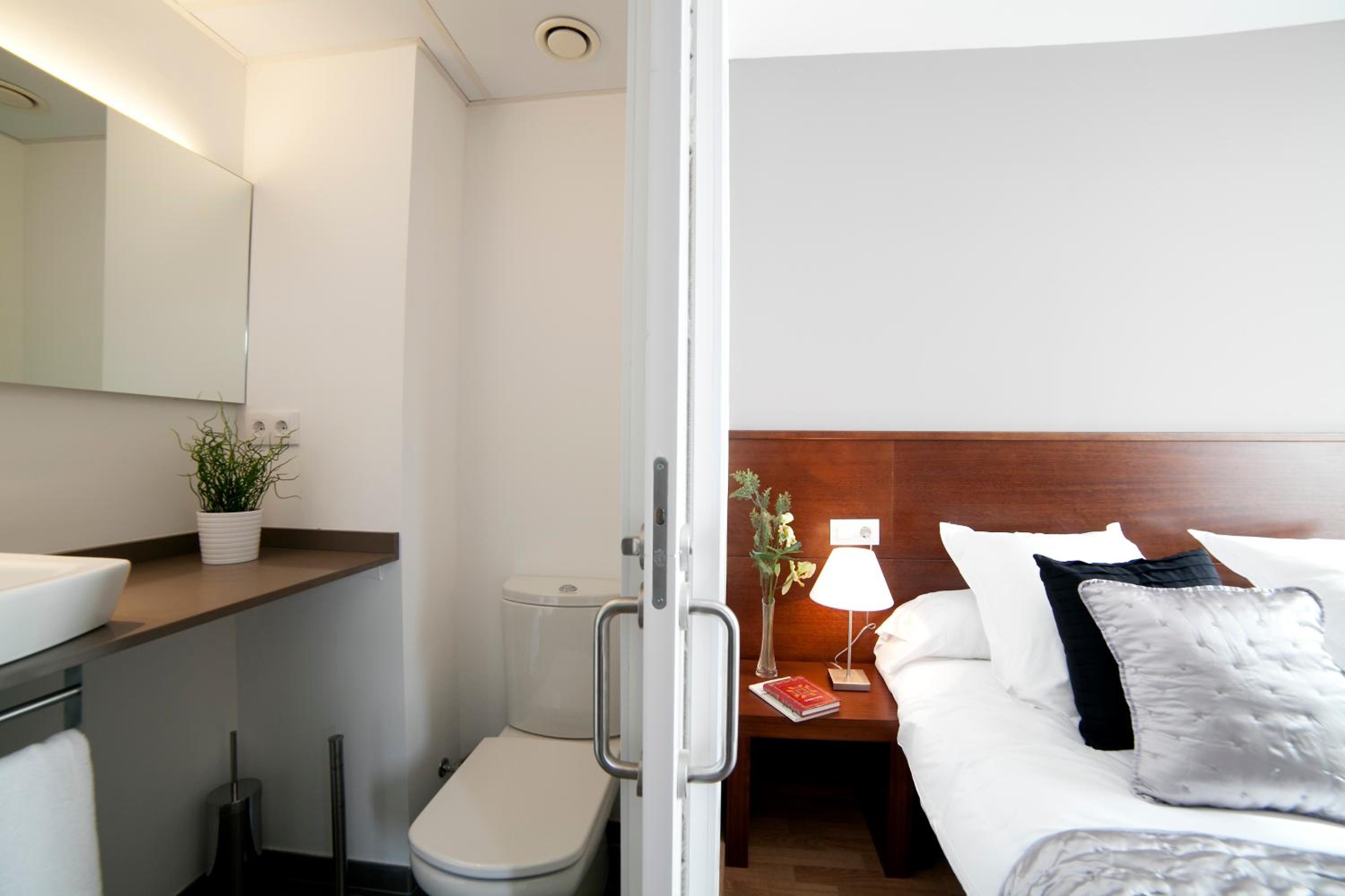 Serennia Apartamentos Ramblas - Plaça Catalunya
