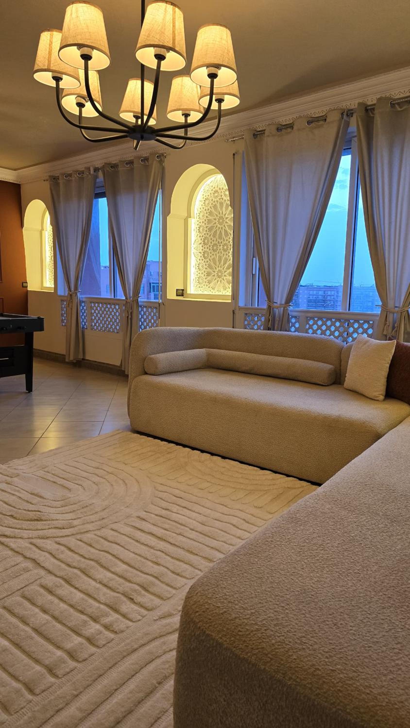 Entire Luxury Duplex Appart 3Bedroom 2Living Rooms in Top Center