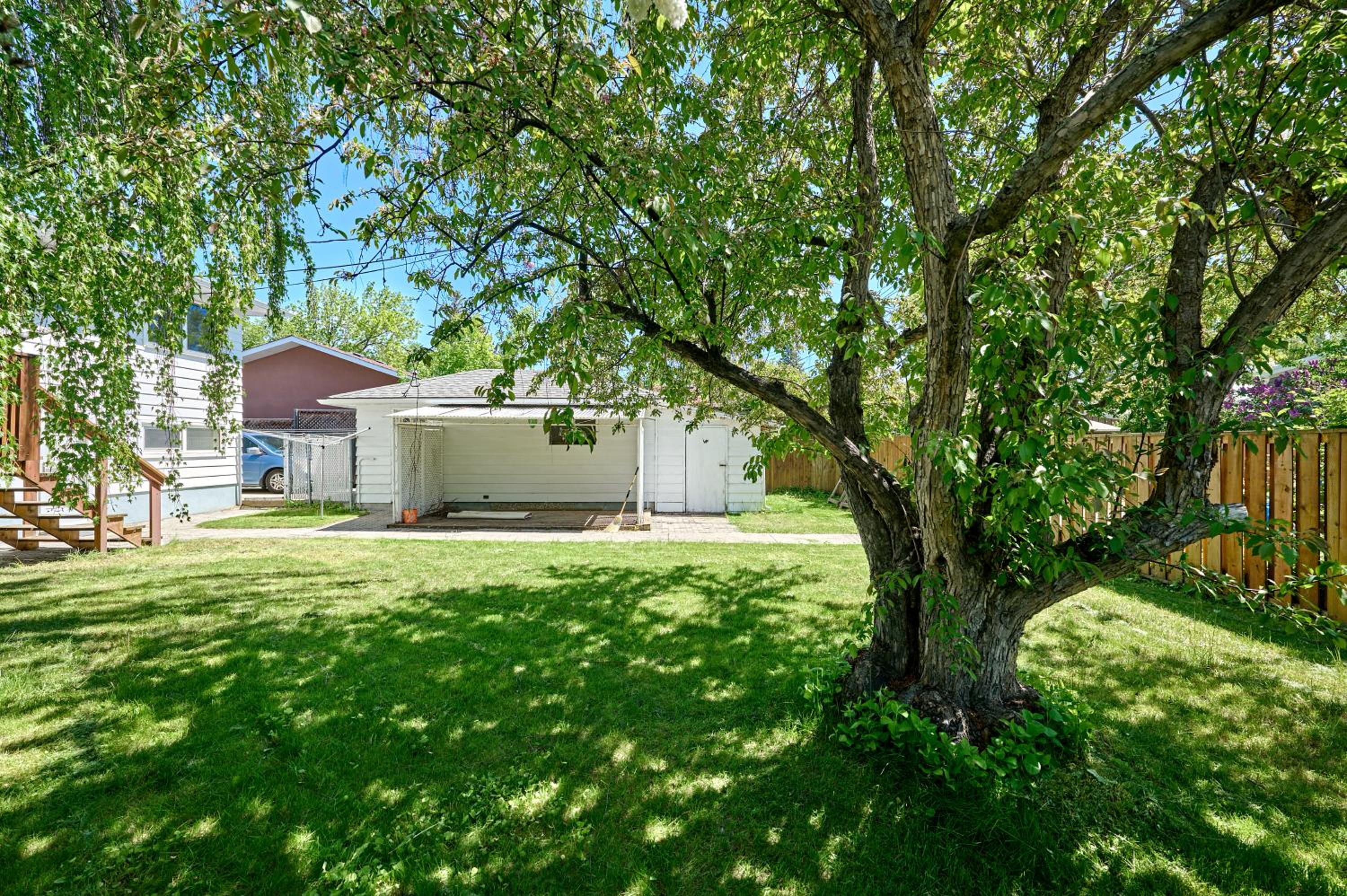Chinook Executive Entire House