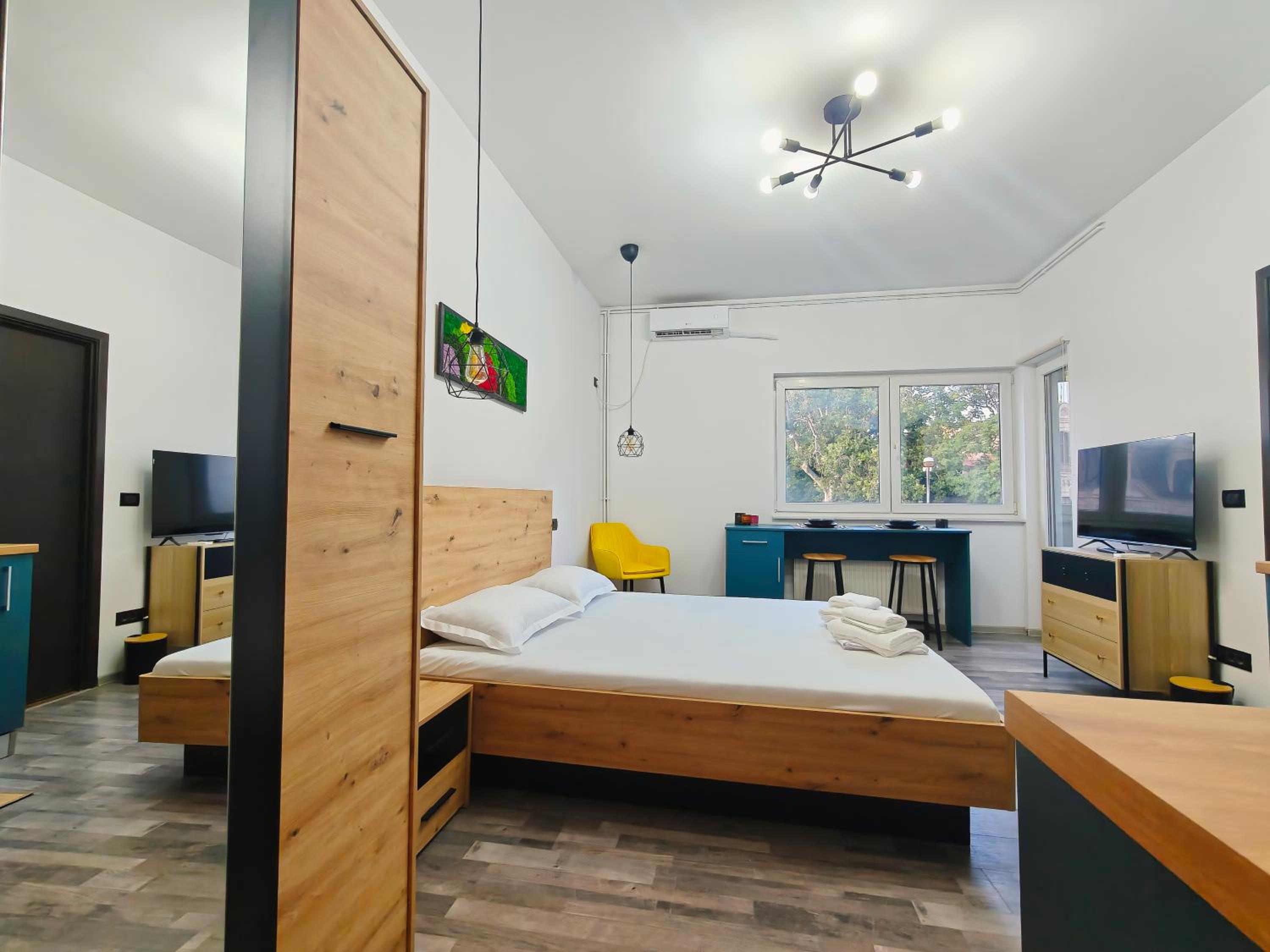 Botev Design Apartments - Walk to Old Town - Pumo Properties