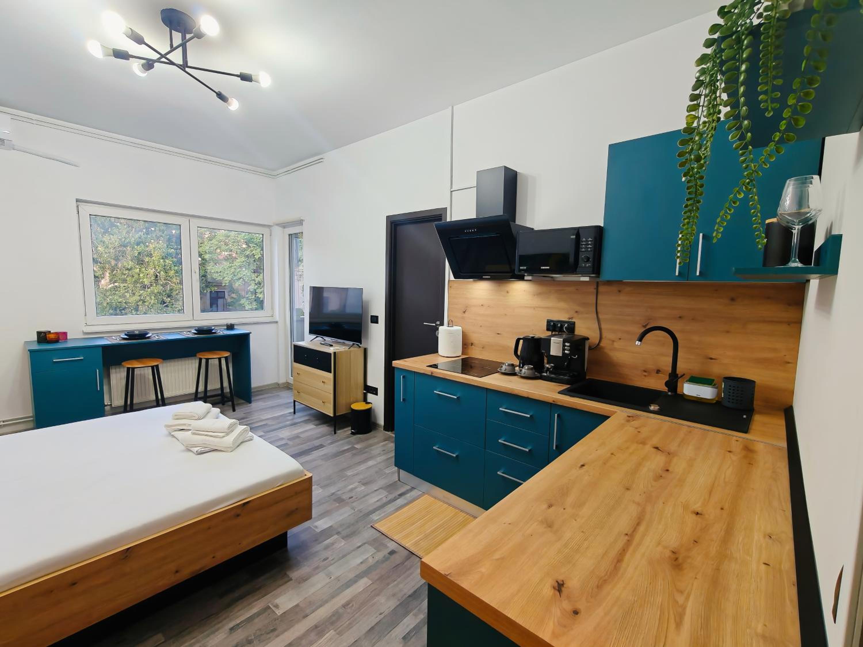 Botev Design Apartments - Walk to Old Town - Pumo Properties