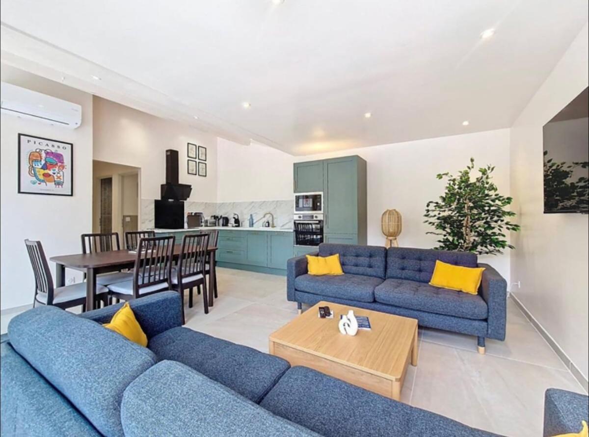 Le Clos Saint-Maximin - 2 villas, 2 piscines, 12 pers