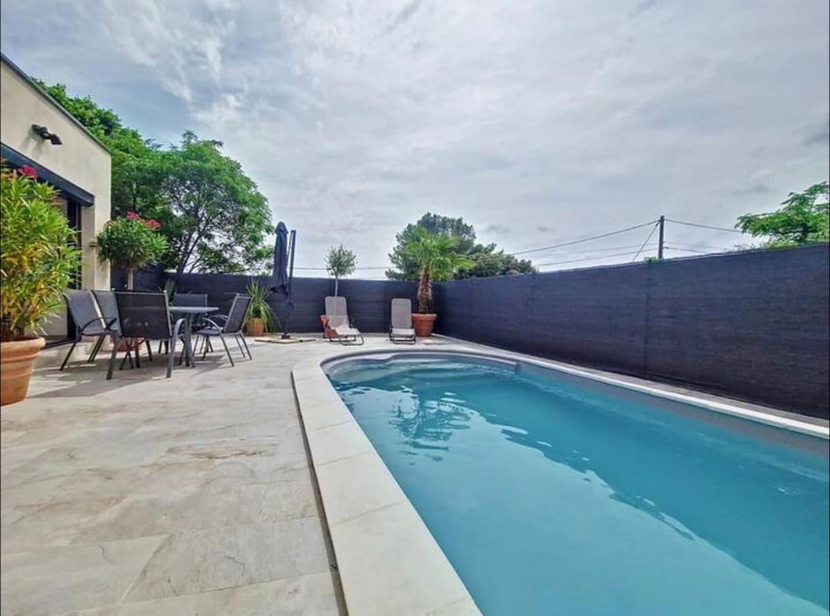 Le Clos Saint-Maximin - 2 villas, 2 piscines, 12 pers