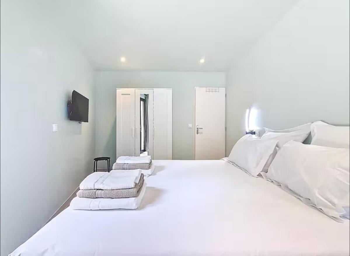Le Clos Saint-Maximin - 2 villas, 2 piscines, 12 pers