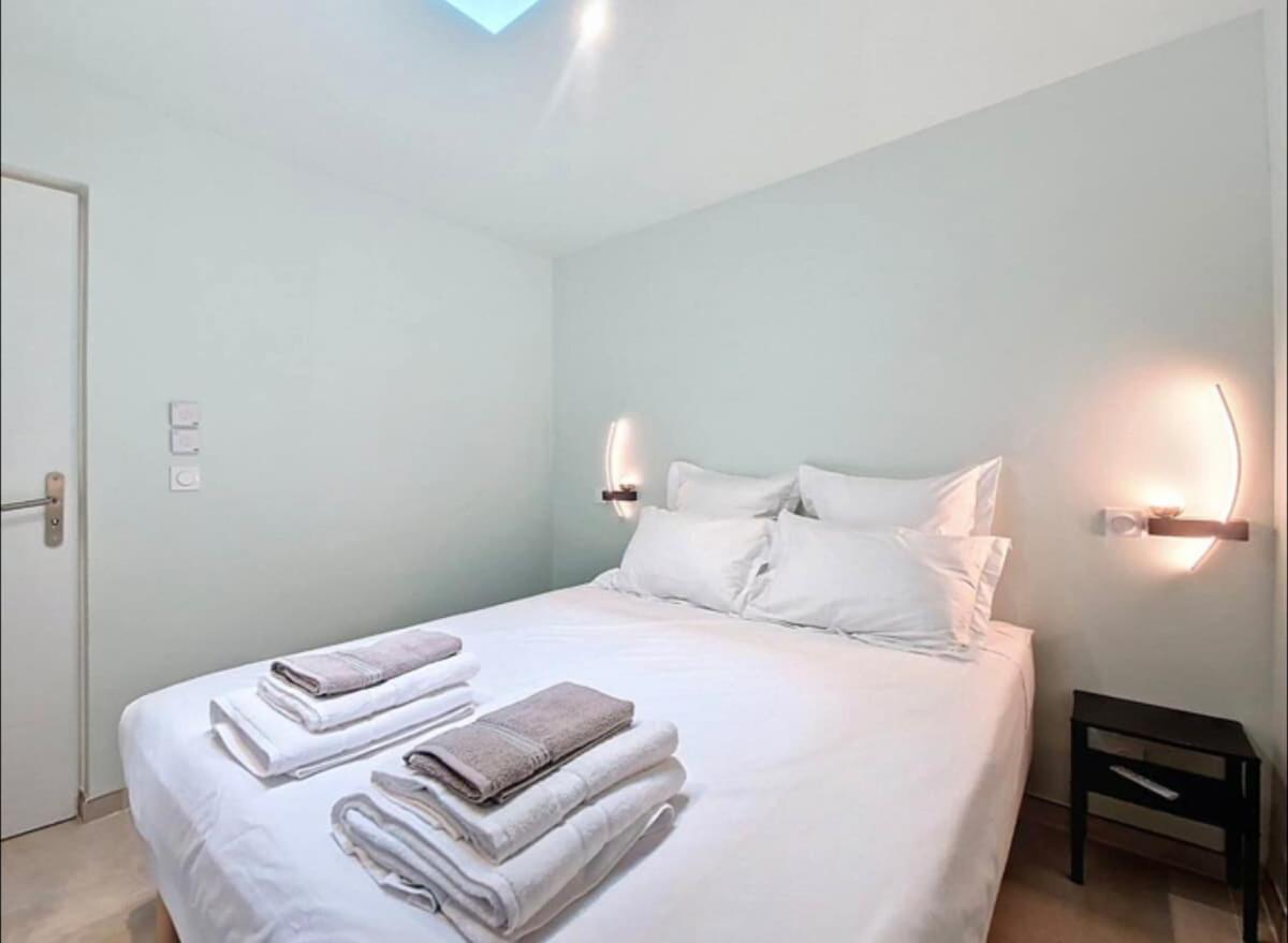 Le Clos Saint-Maximin - 2 villas, 2 piscines, 12 pers