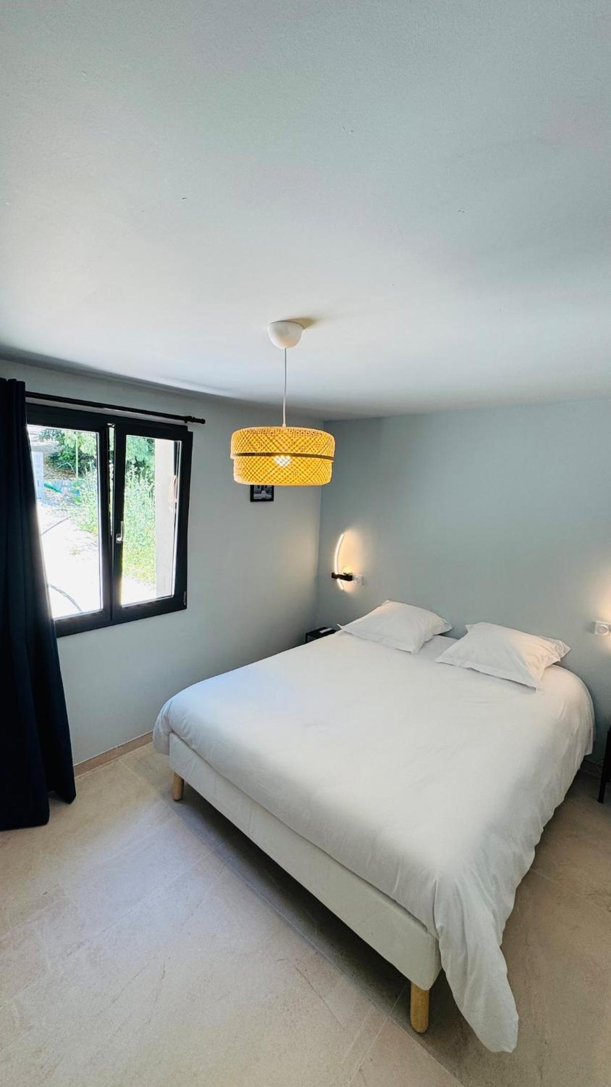 Le Clos Saint-Maximin - 2 villas, 2 piscines, 12 pers