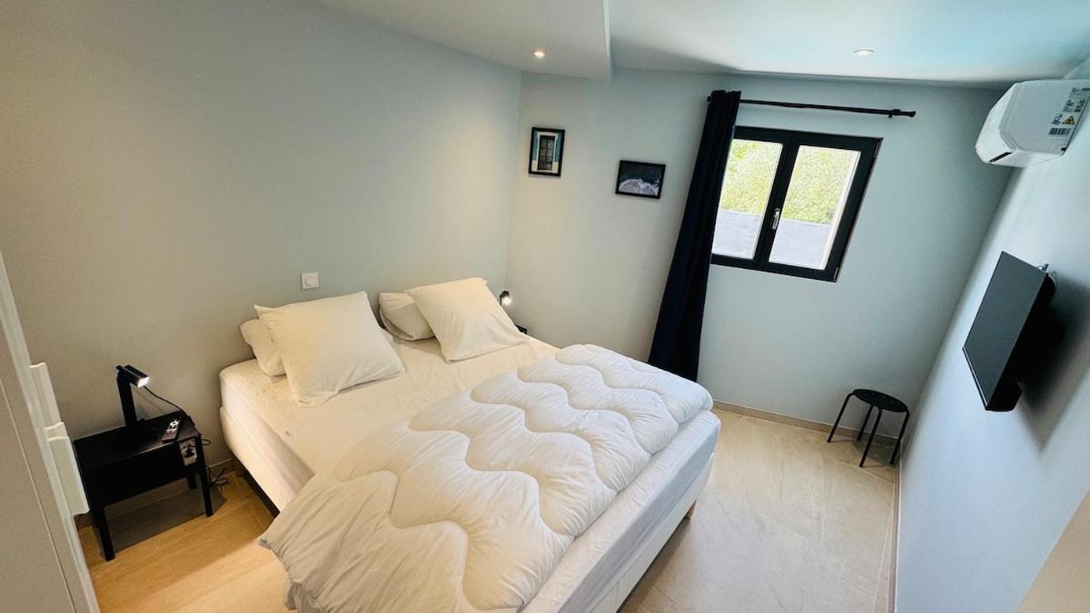 Le Clos Saint-Maximin - 2 villas, 2 piscines, 12 pers