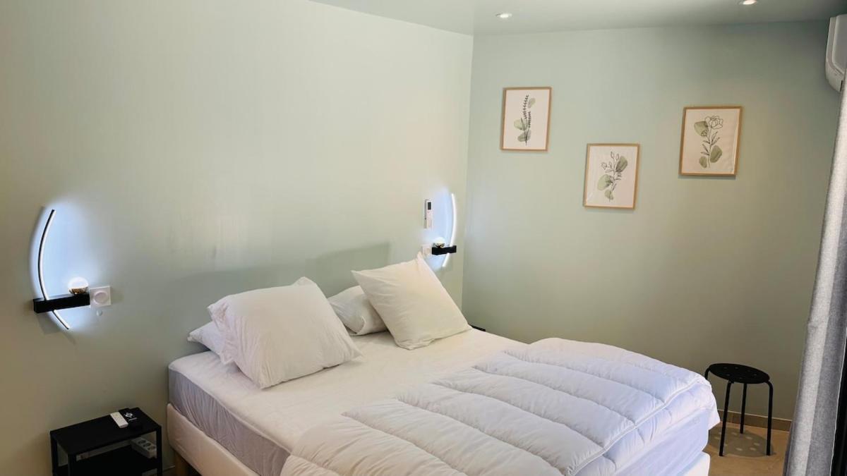 Le Clos Saint-Maximin - 2 villas, 2 piscines, 12 pers