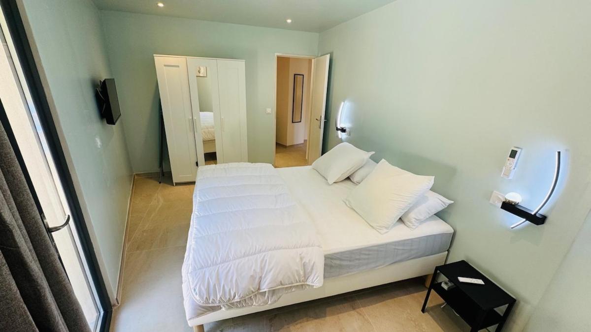 Le Clos Saint-Maximin - 2 villas, 2 piscines, 12 pers