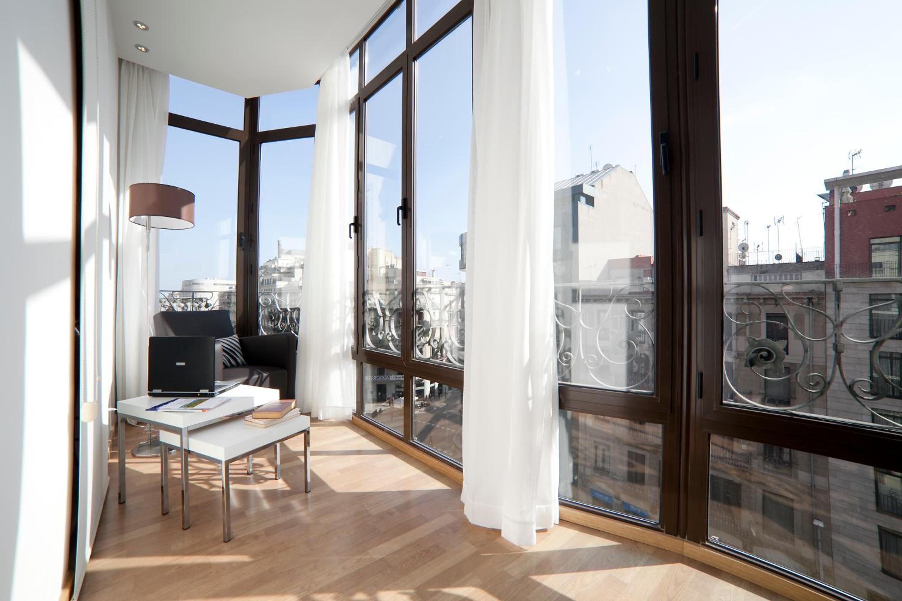 Serennia Apartamentos Ramblas - Plaça Catalunya