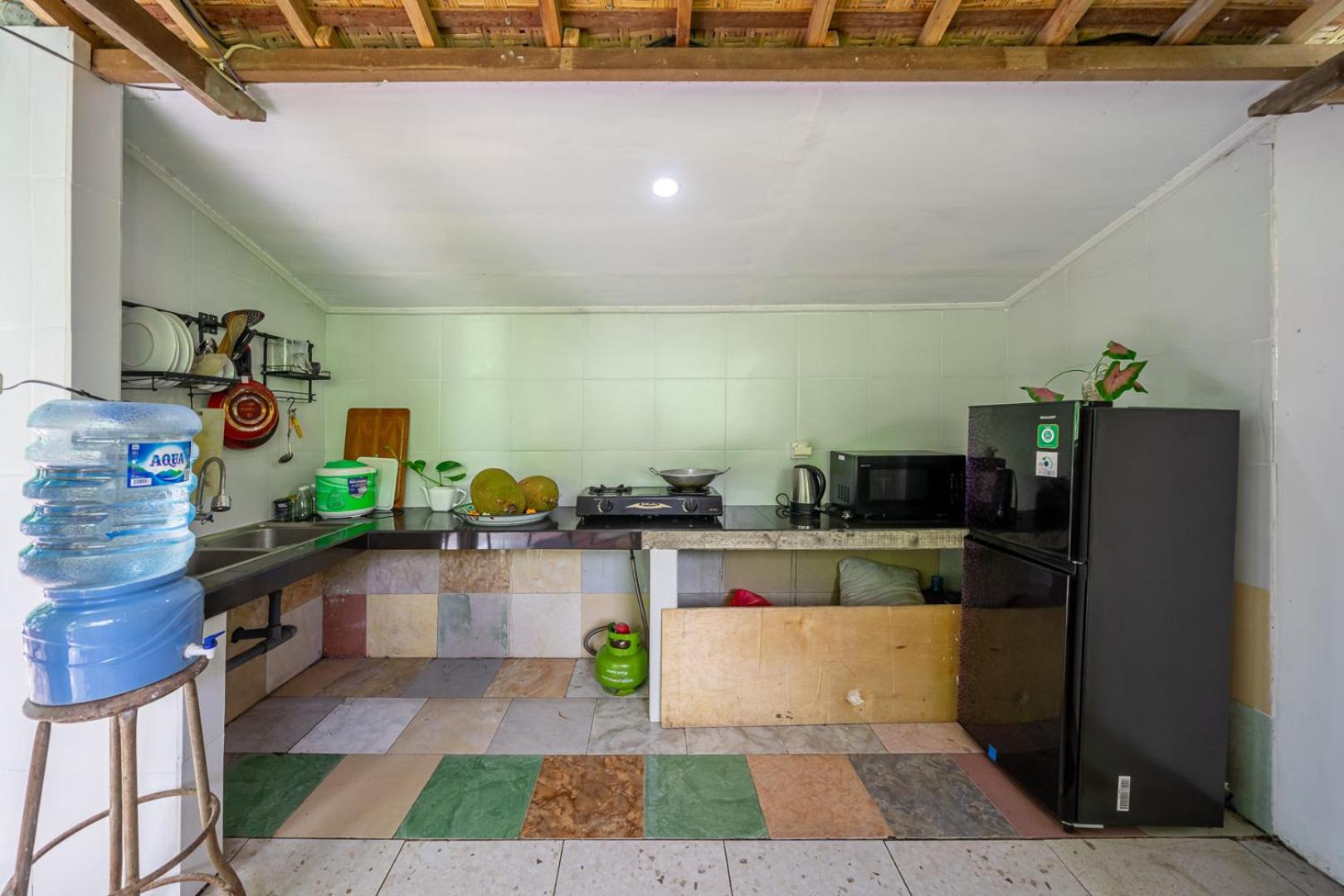Jungle River 5 BR Villa- Pool, Yoga, Tubing Near Ubud