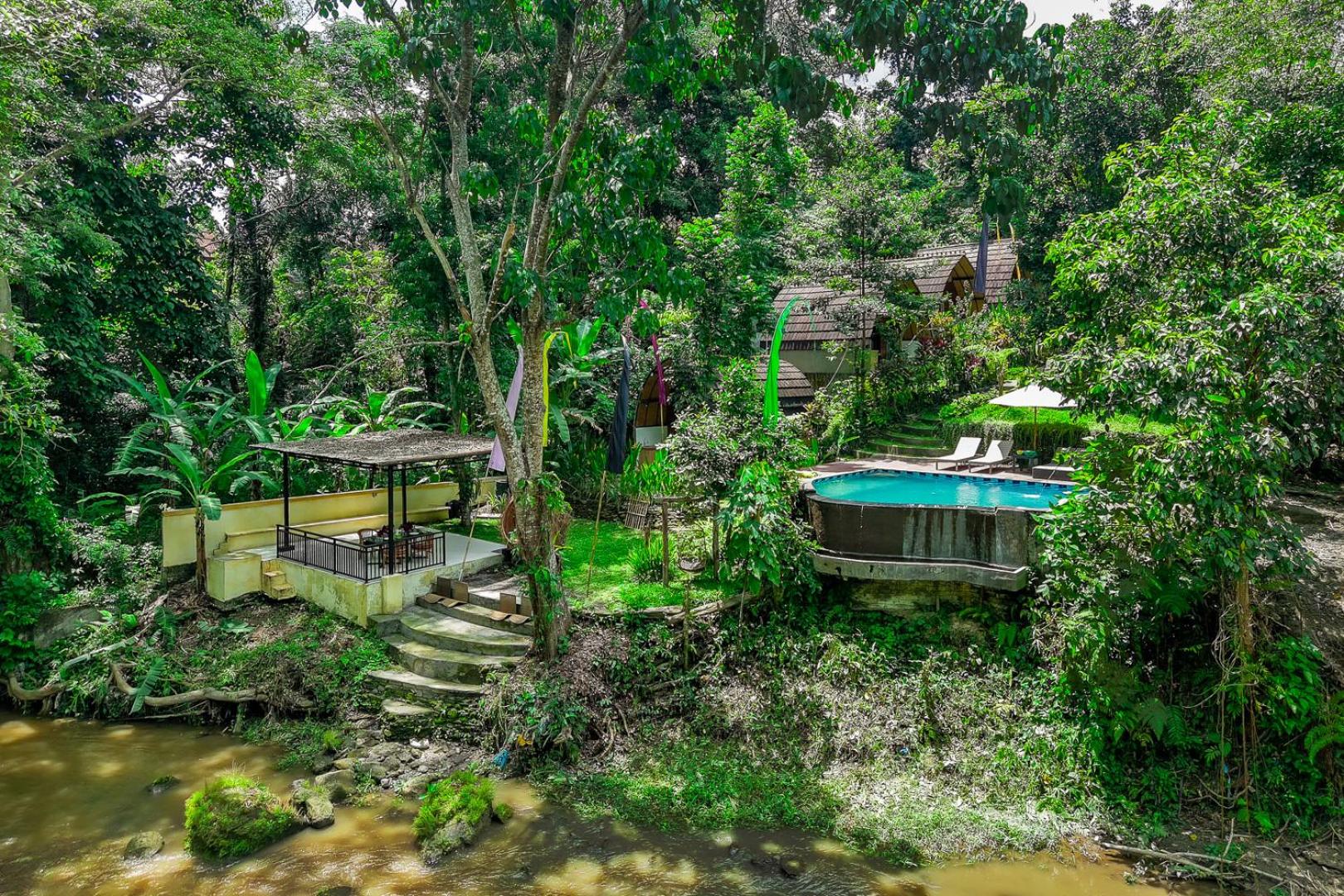 Jungle River 5 BR Villa- Pool, Yoga, Tubing Near Ubud