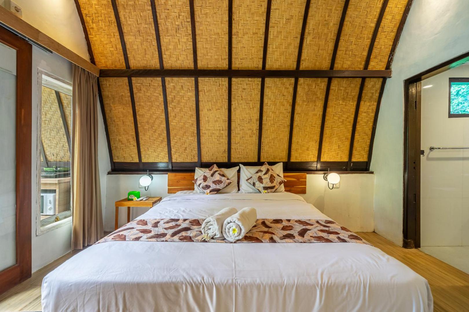 Jungle River 5 BR Villa- Pool, Yoga, Tubing Near Ubud