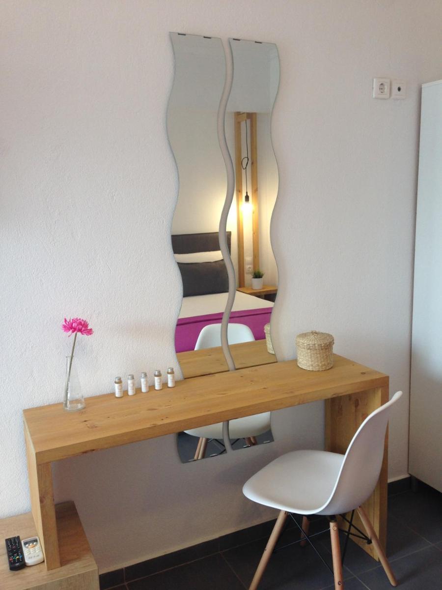 Philoxenia Suites