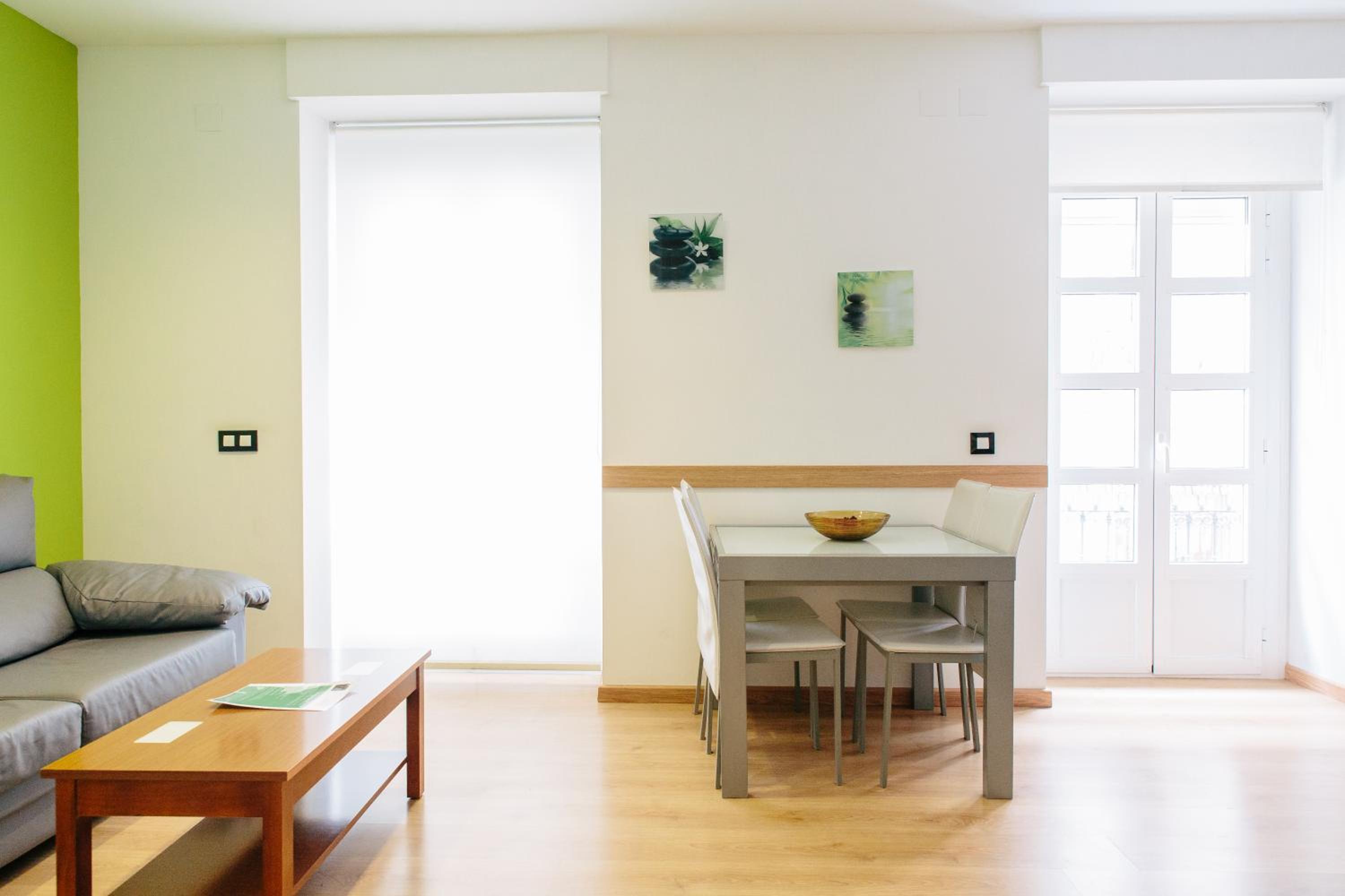 Apartamentos Tito San Agustin