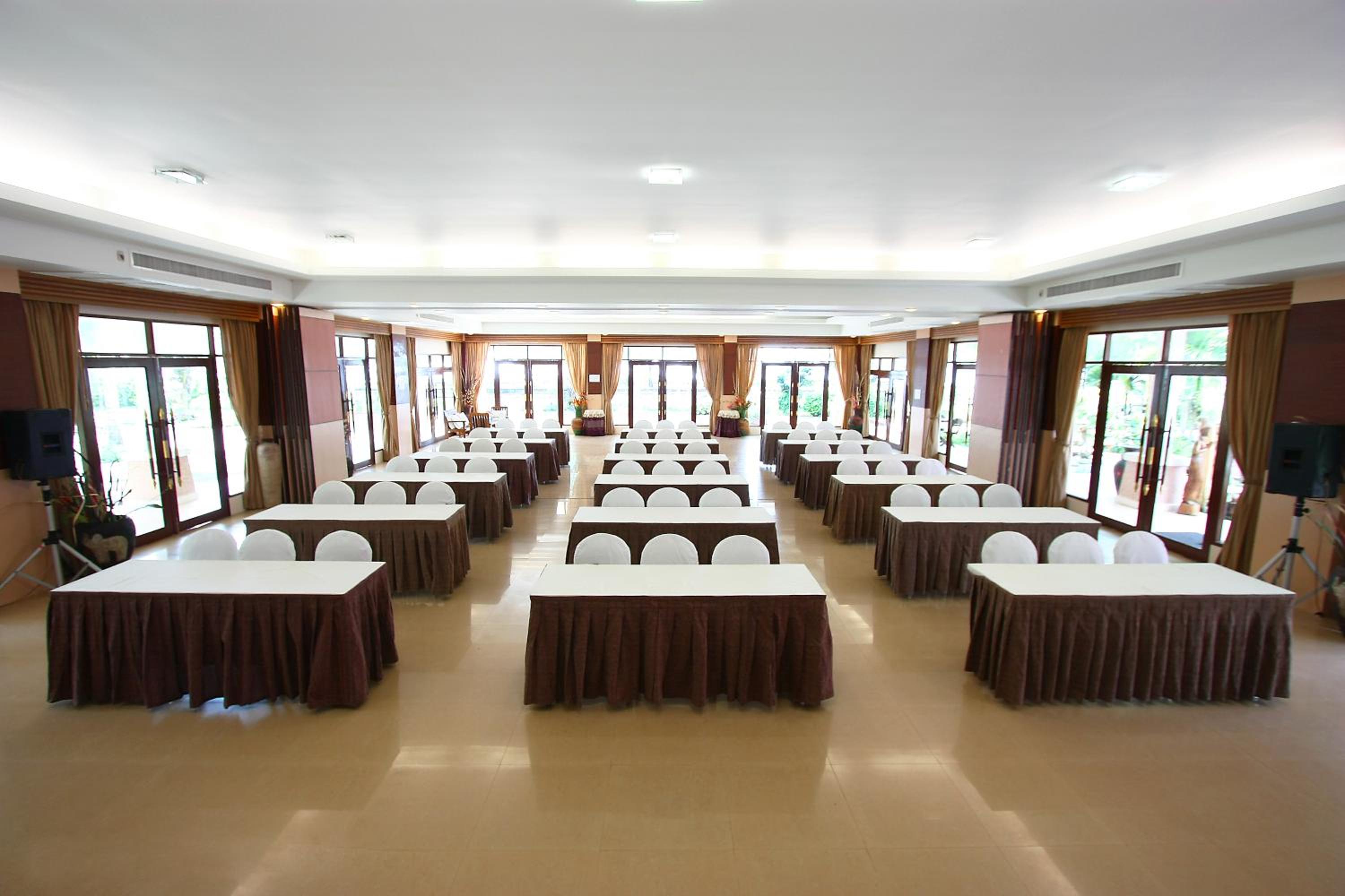 Pakmeng Resort