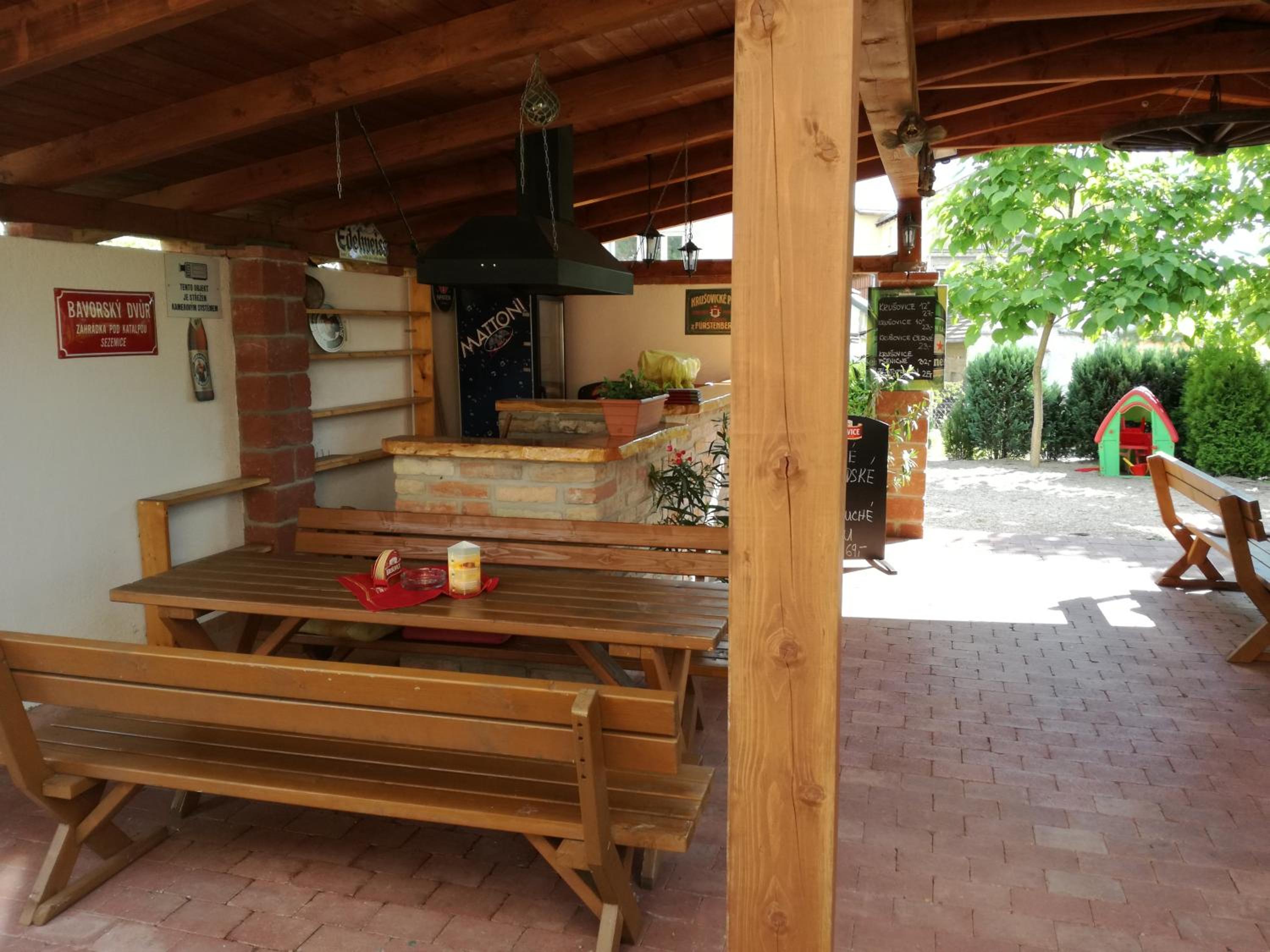 Restaurace - penzion Bavorský dvůr