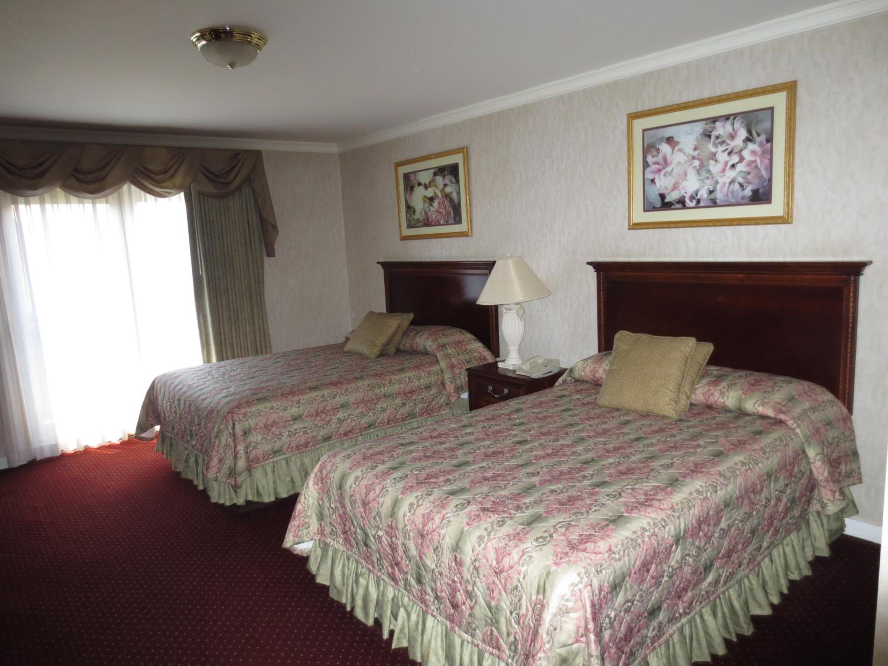 Roosevelt Inn & Suites Saratoga Springs view 2