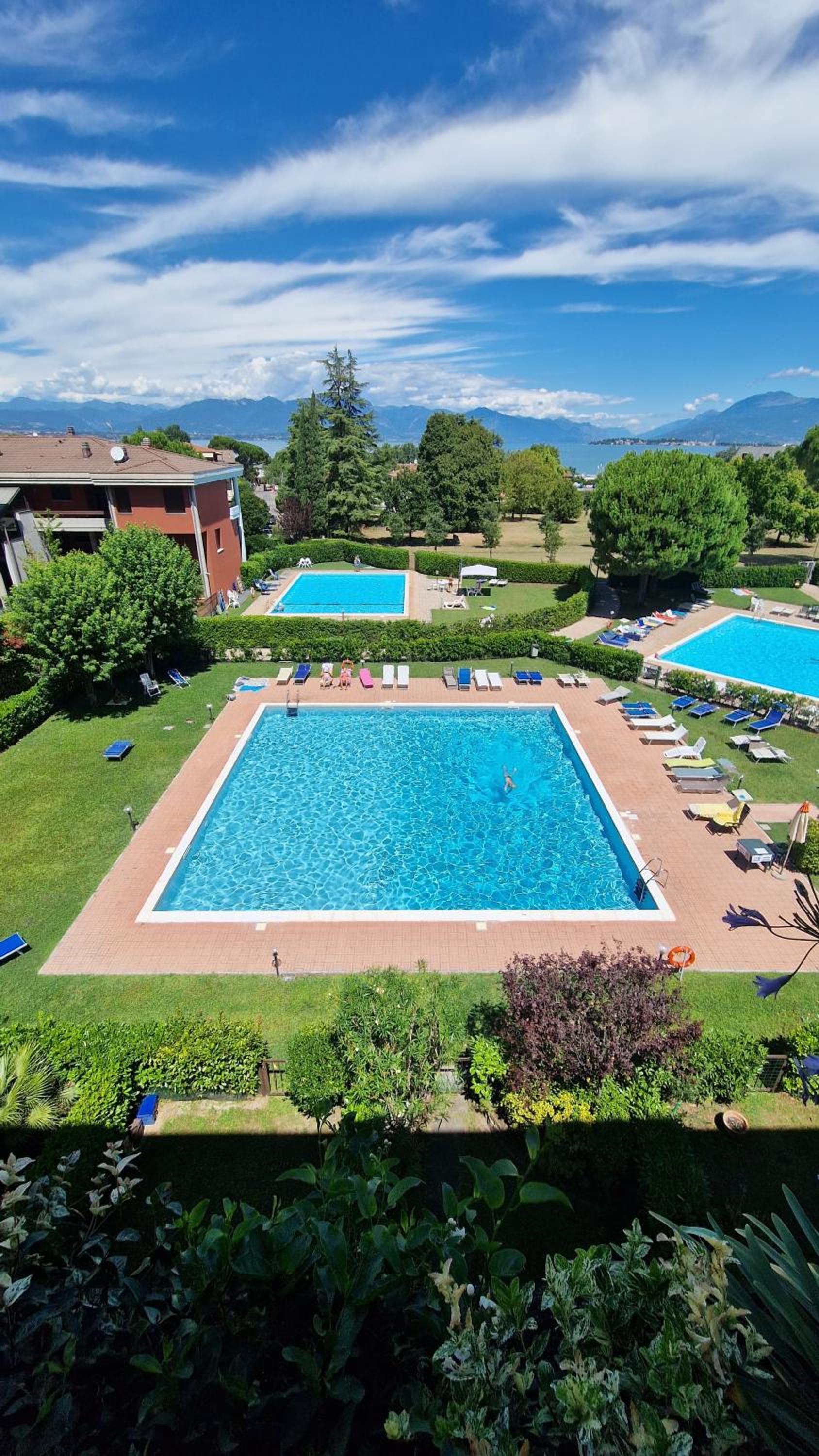 Gloria Vista Lago