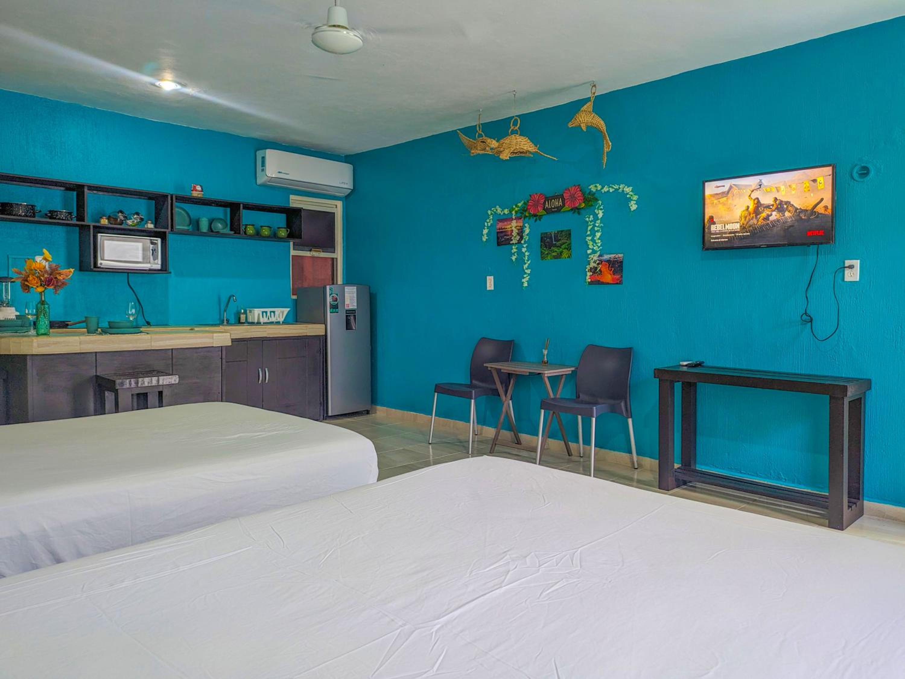 Family Escape 2 Private Apartments Sleeps 8 500m Beach Kitchen AC Value Stay Top Rated Host 1B4A
